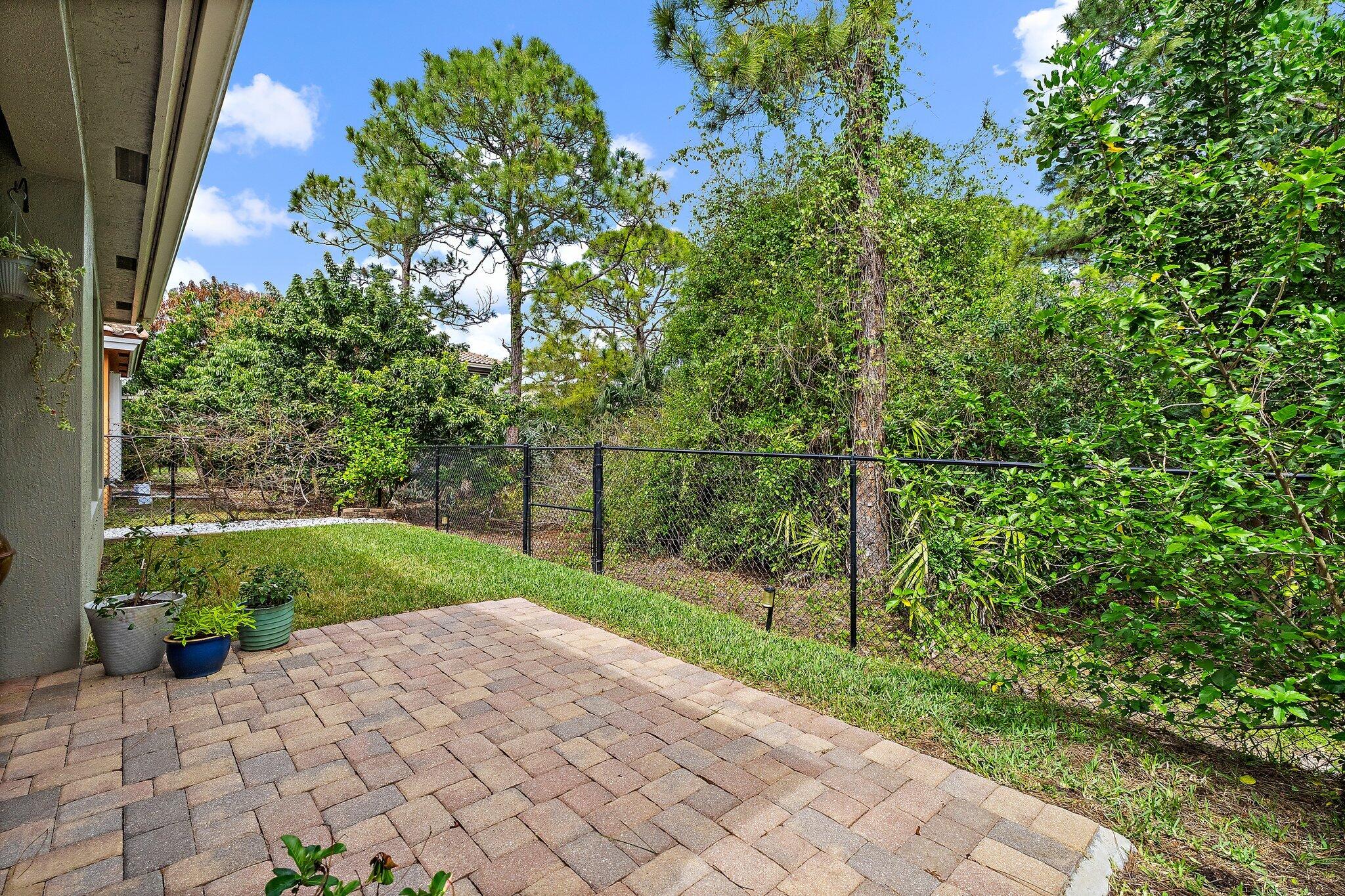 2783 SW Butterfly Lane