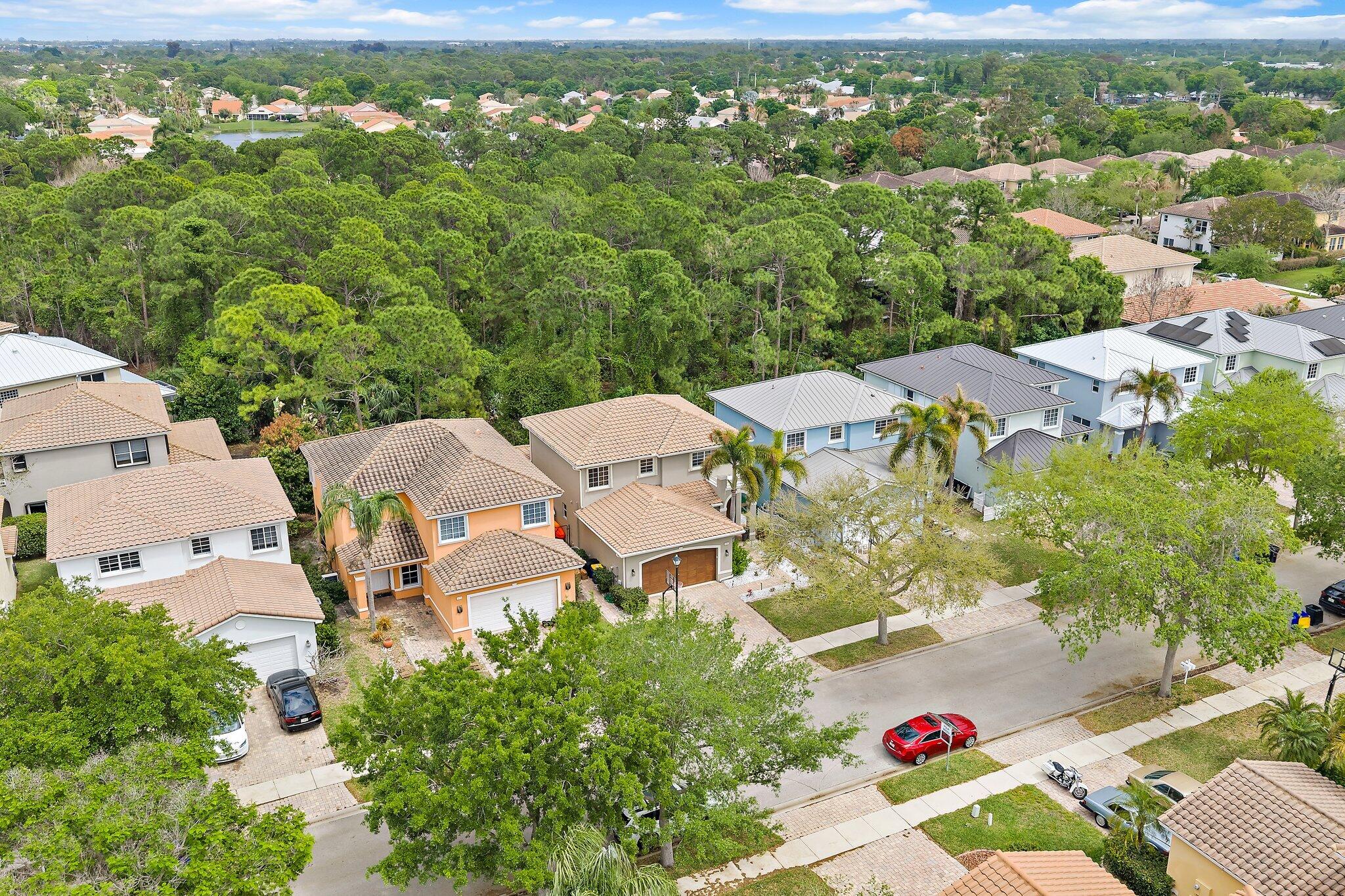 2783 SW Butterfly Lane