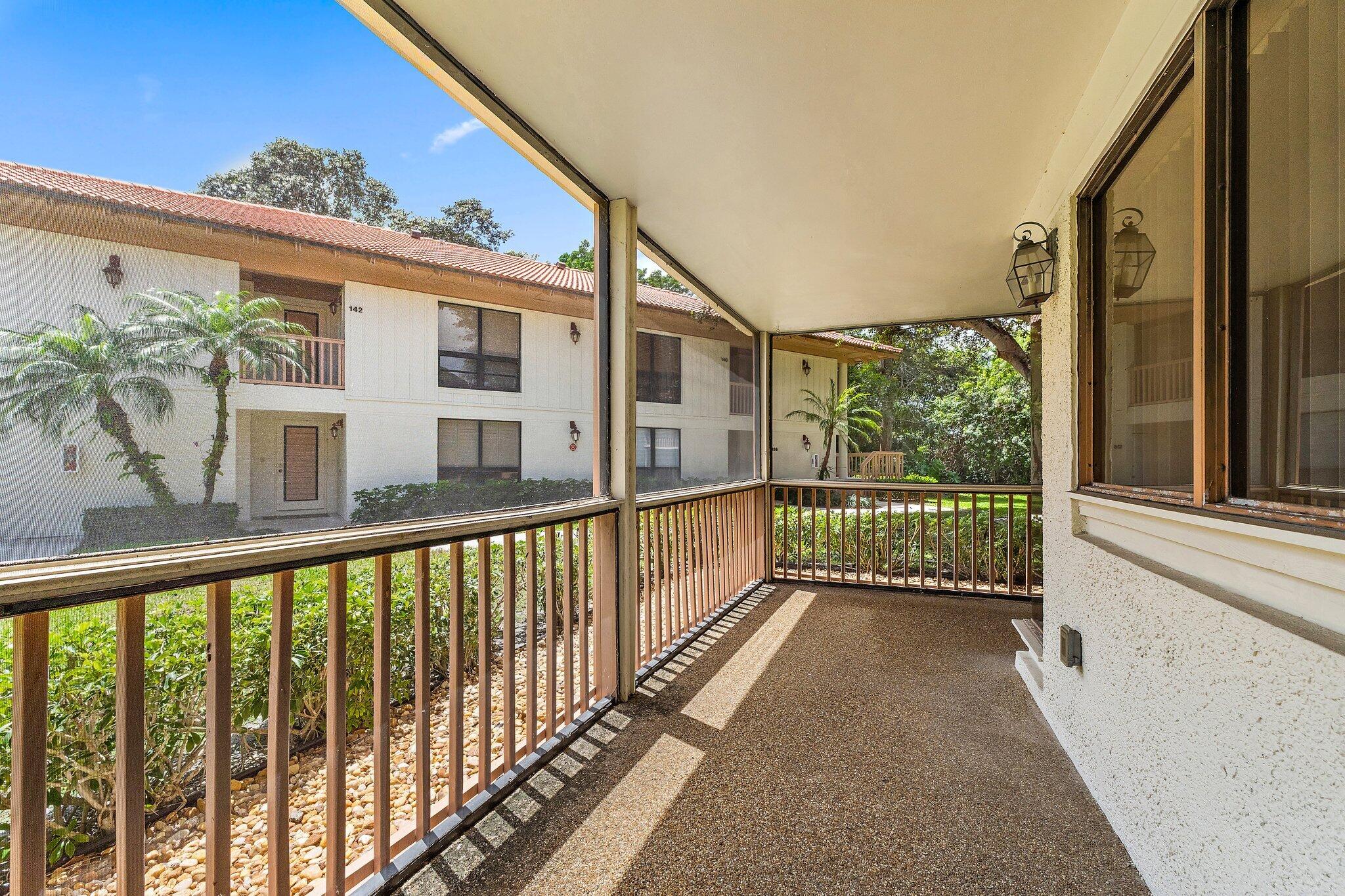 128 Brackenwood Road 128