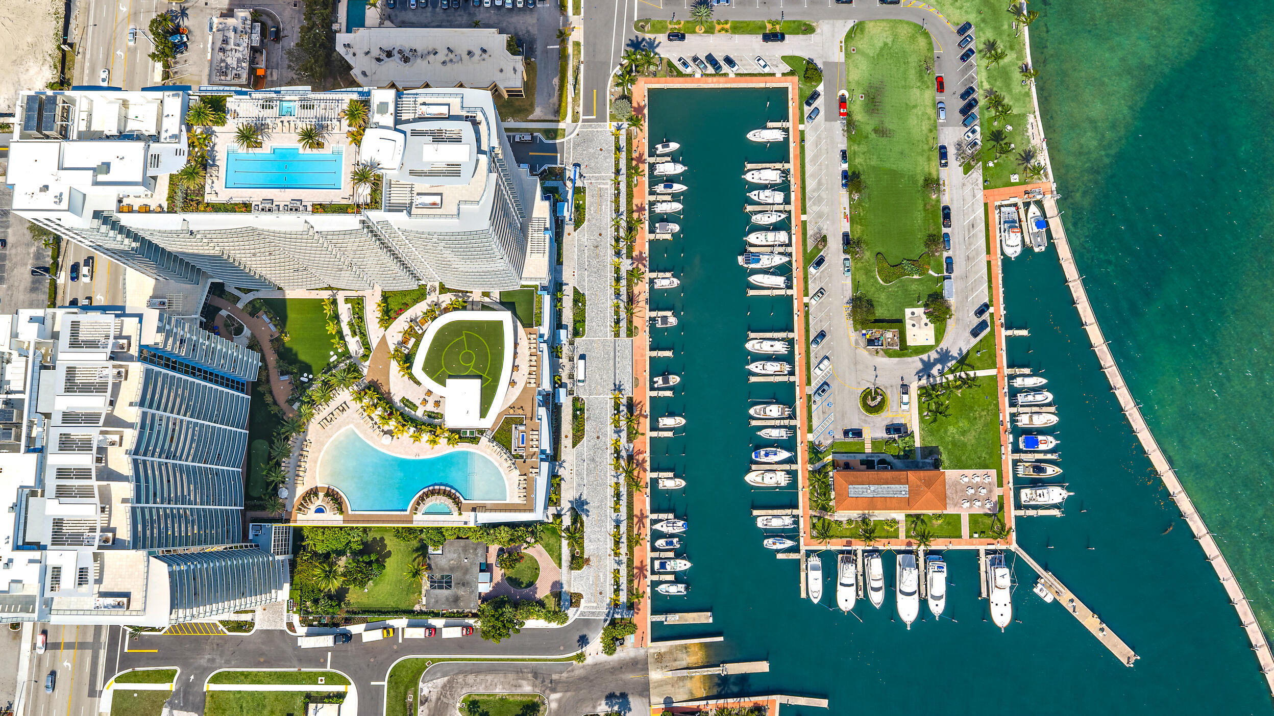220 Lake Shore Drive N-1521