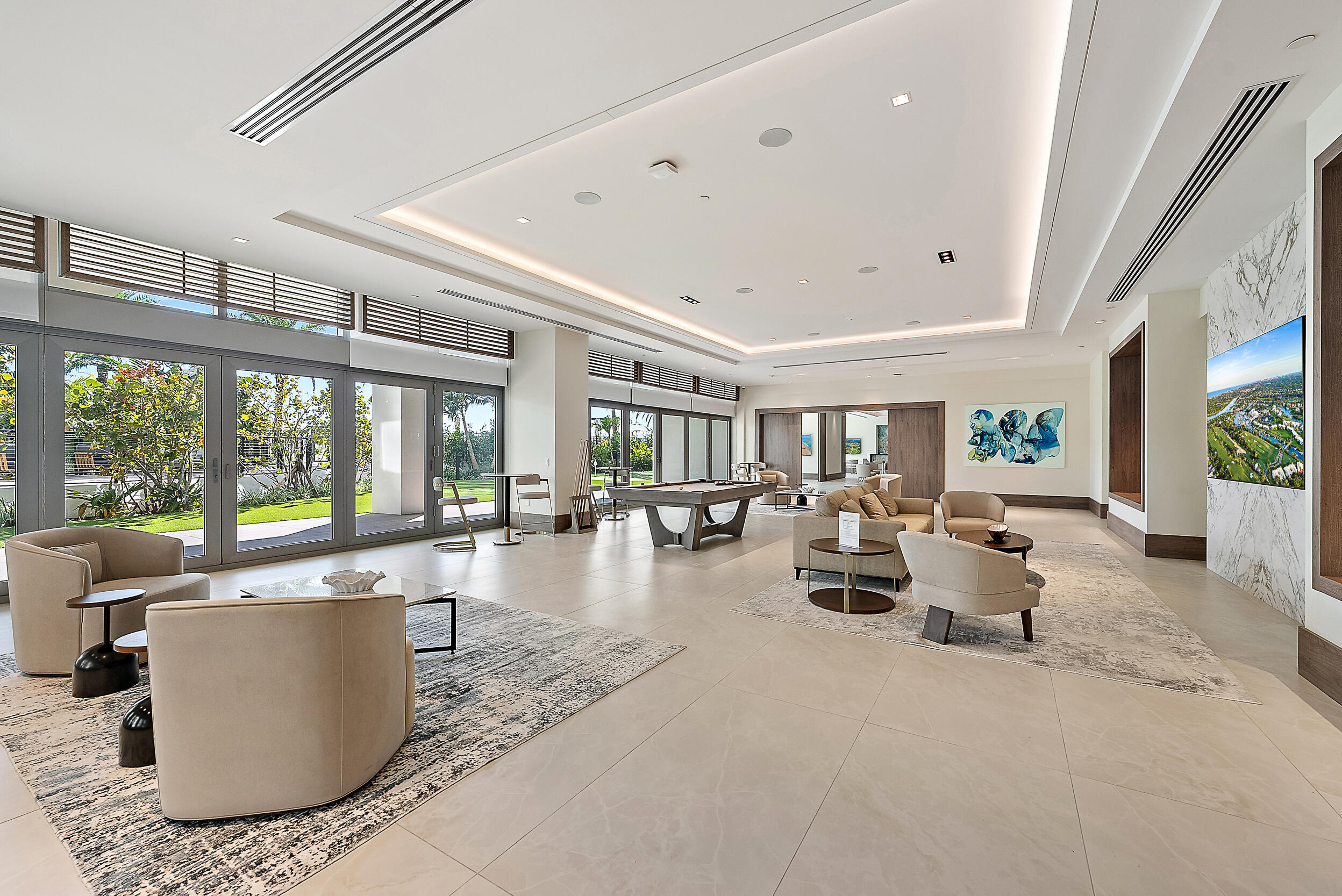220 Lake Shore Drive N-1521