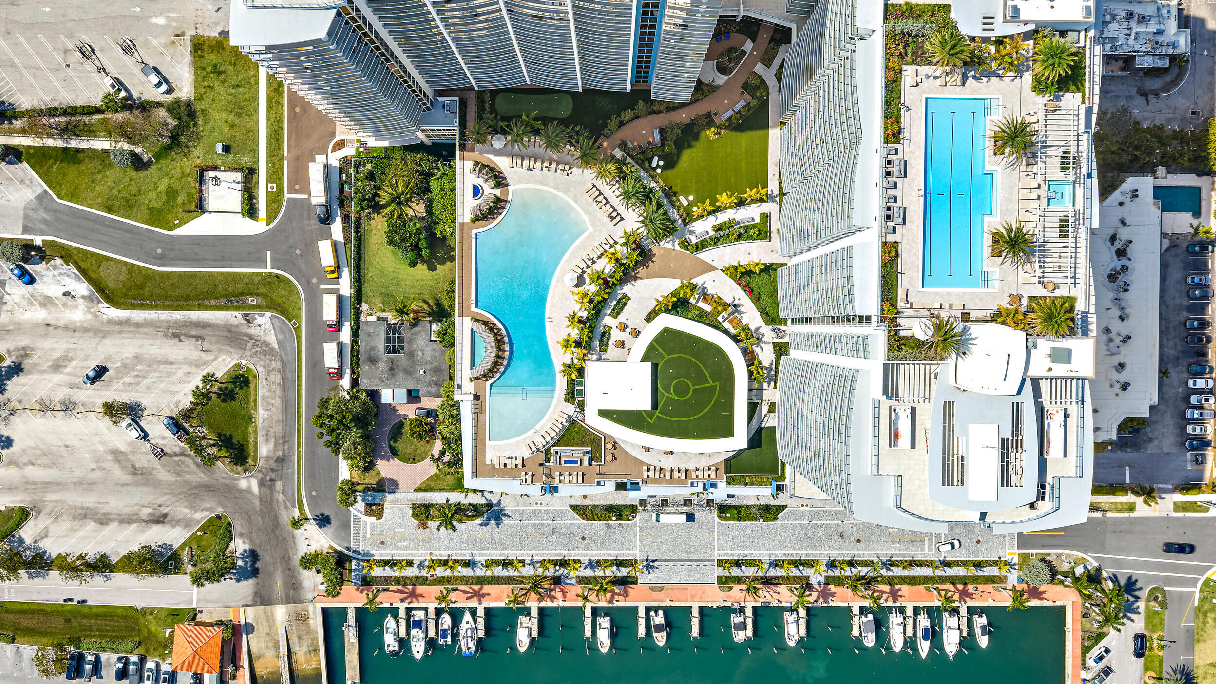 220 Lake Shore Drive N-1521