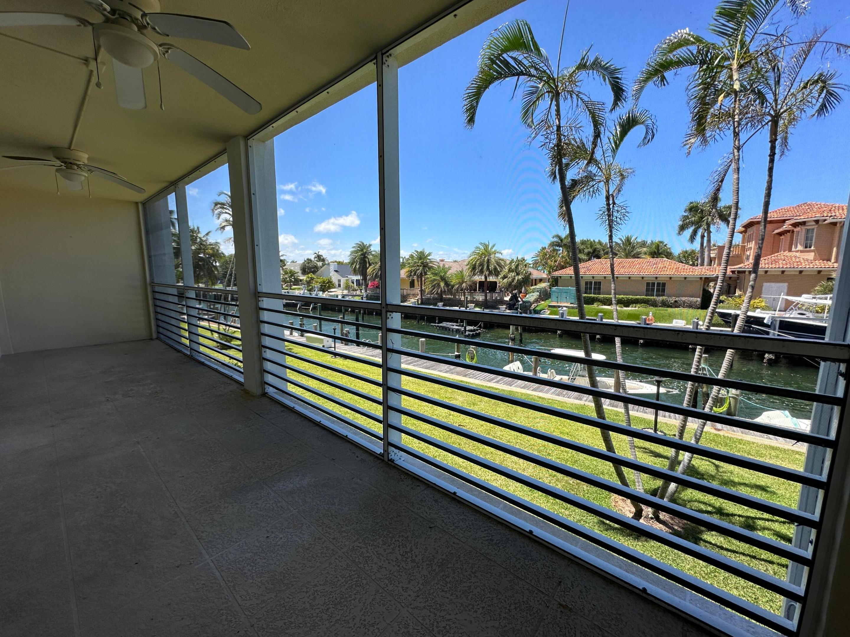 105 Paradise Harbour Boulevard 209