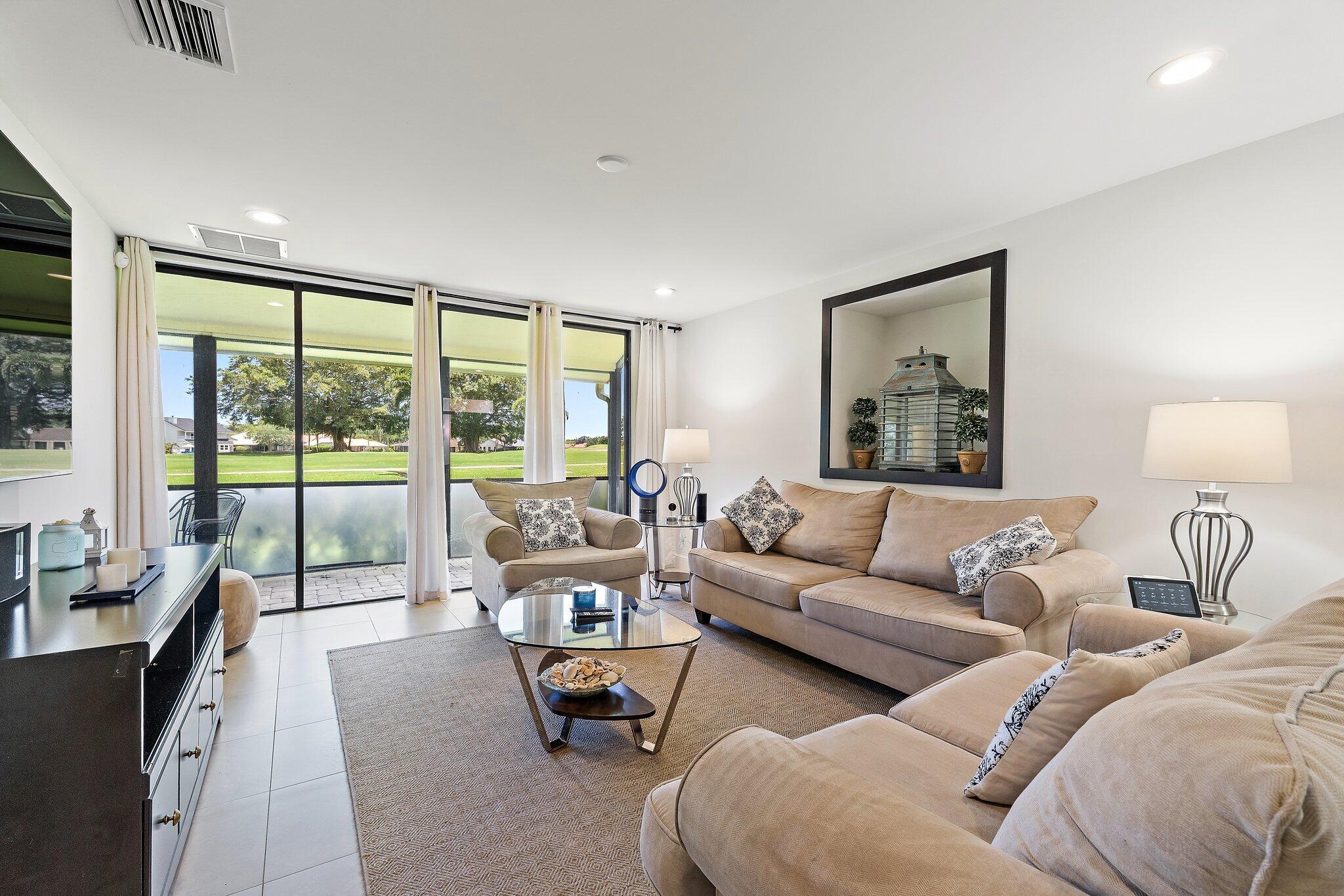 261 Old Meadow Way Way