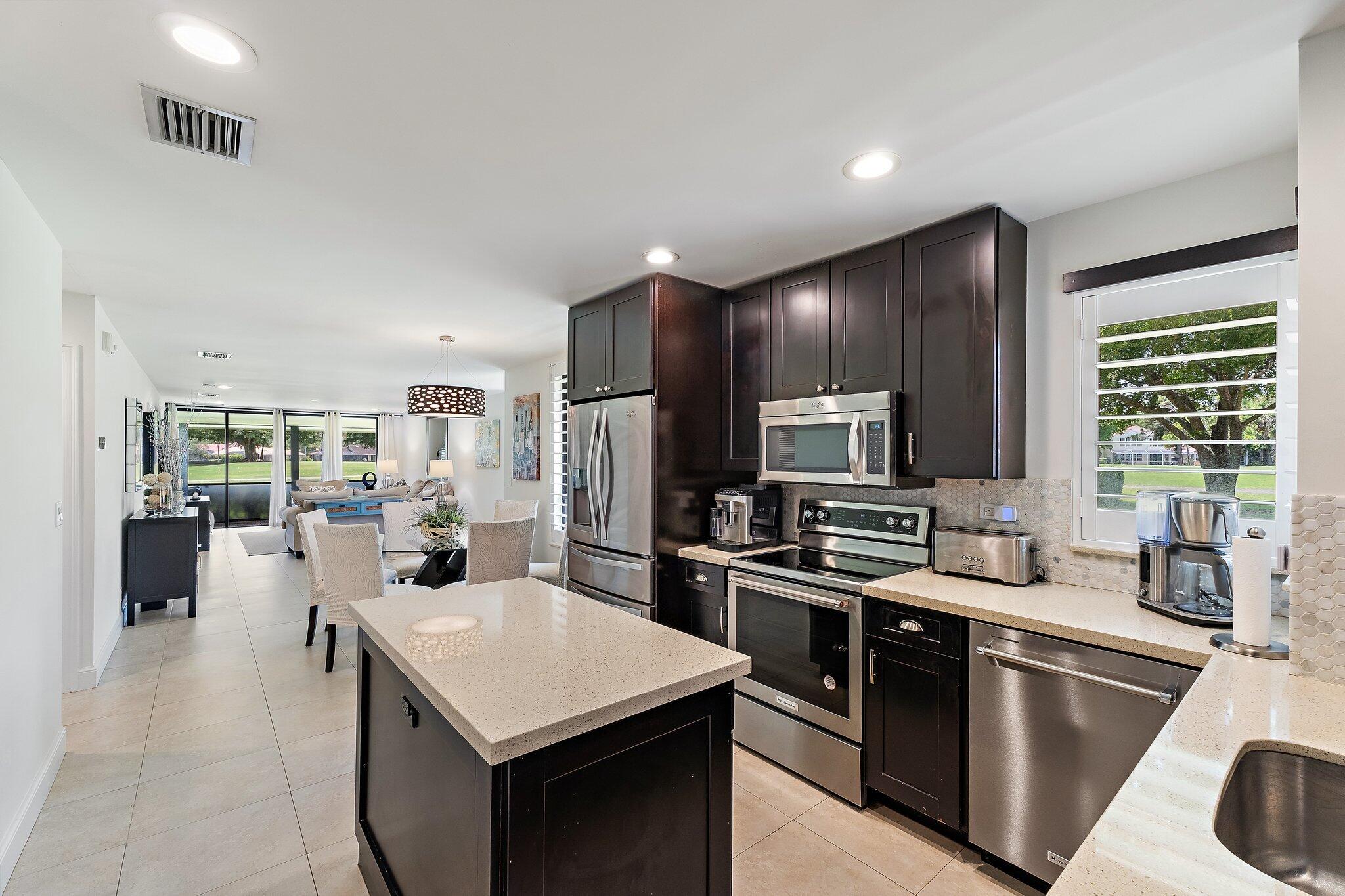 261 Old Meadow Way Way