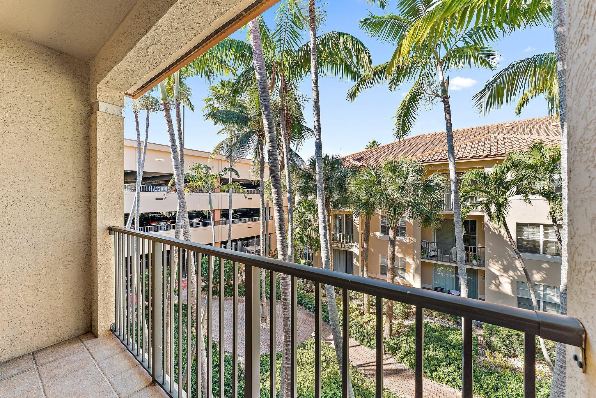 1803 N FLAGLER Drive 303