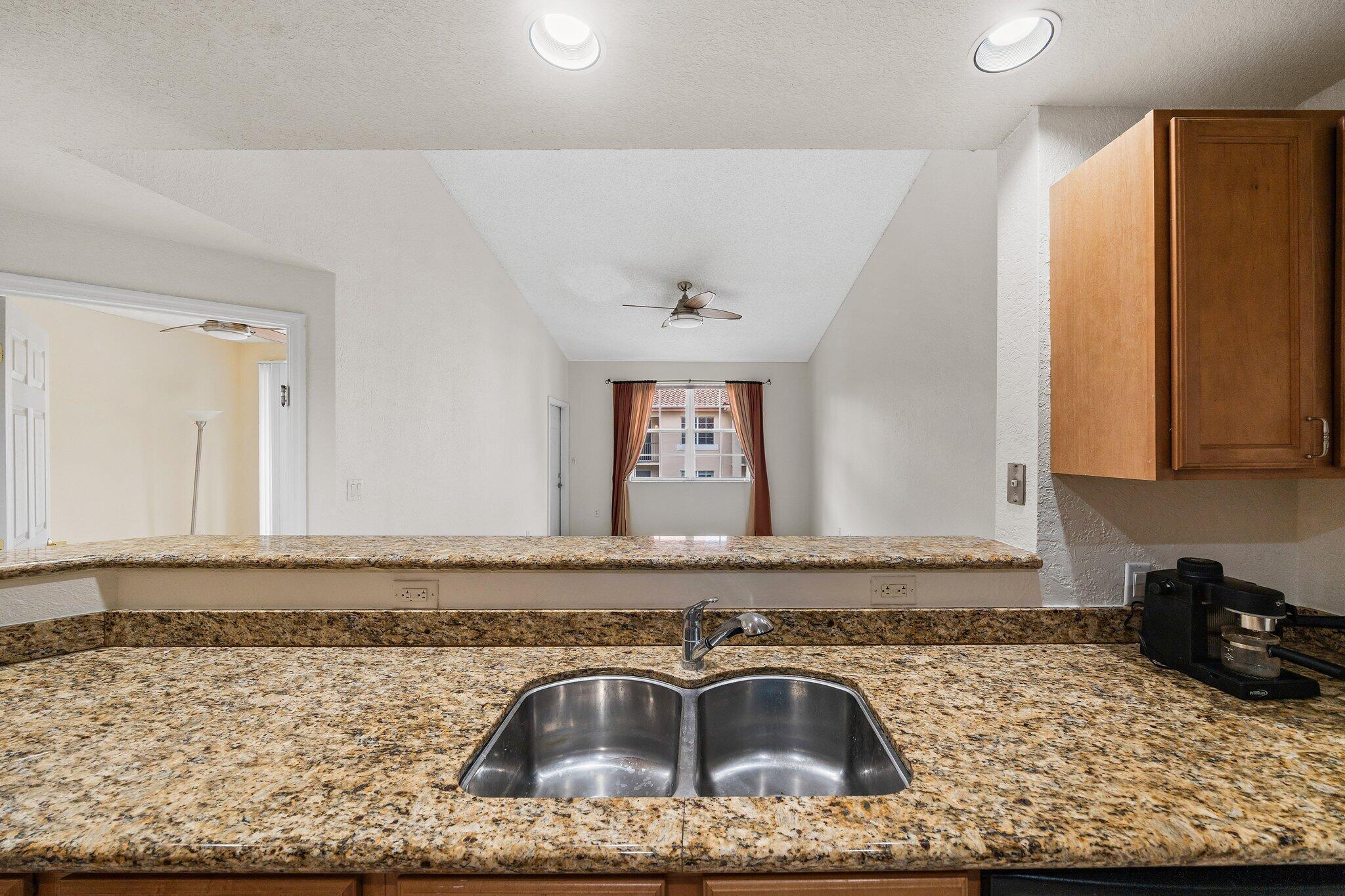 1803 N FLAGLER Drive 303
