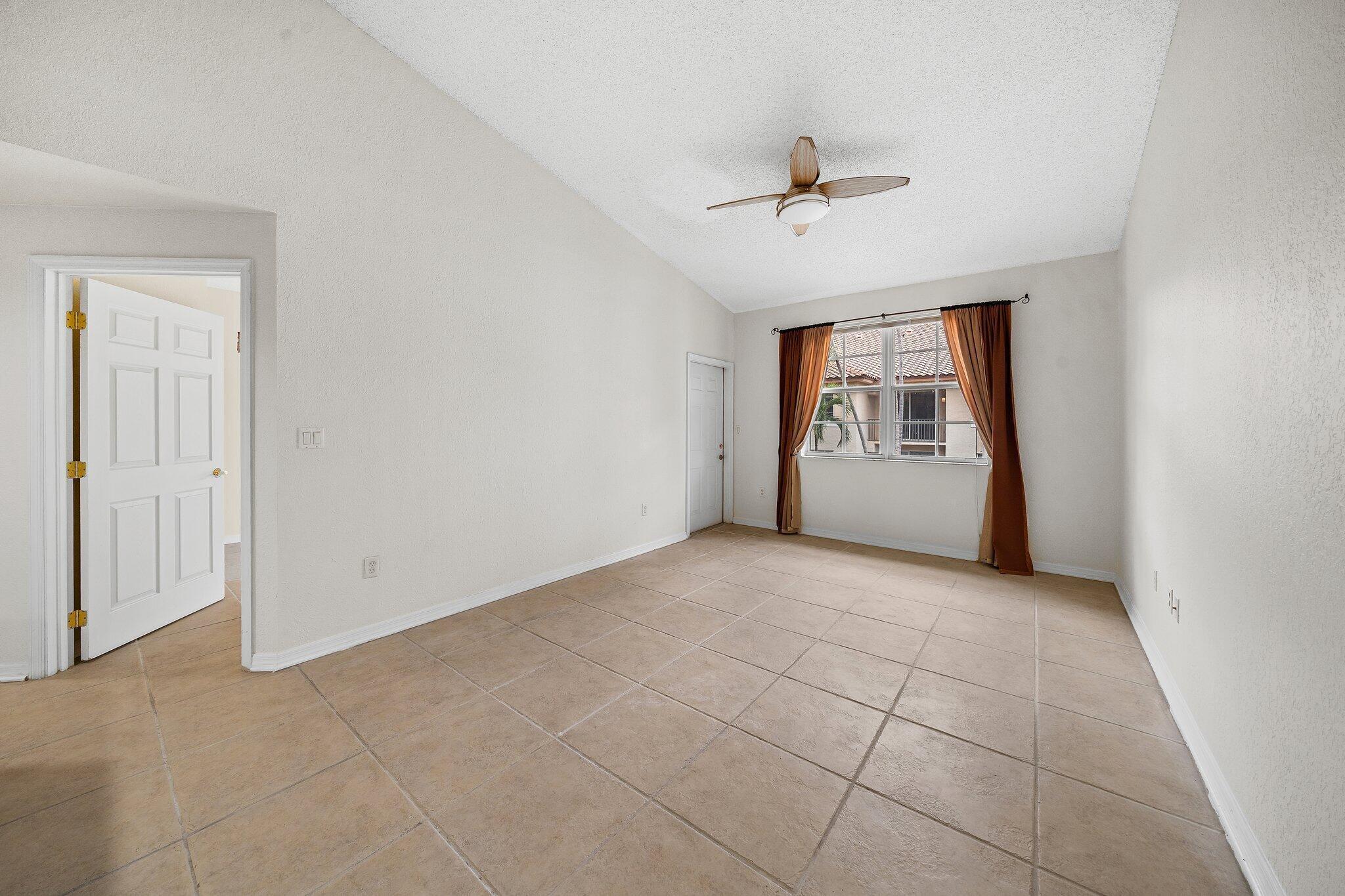 1803 N FLAGLER Drive 303