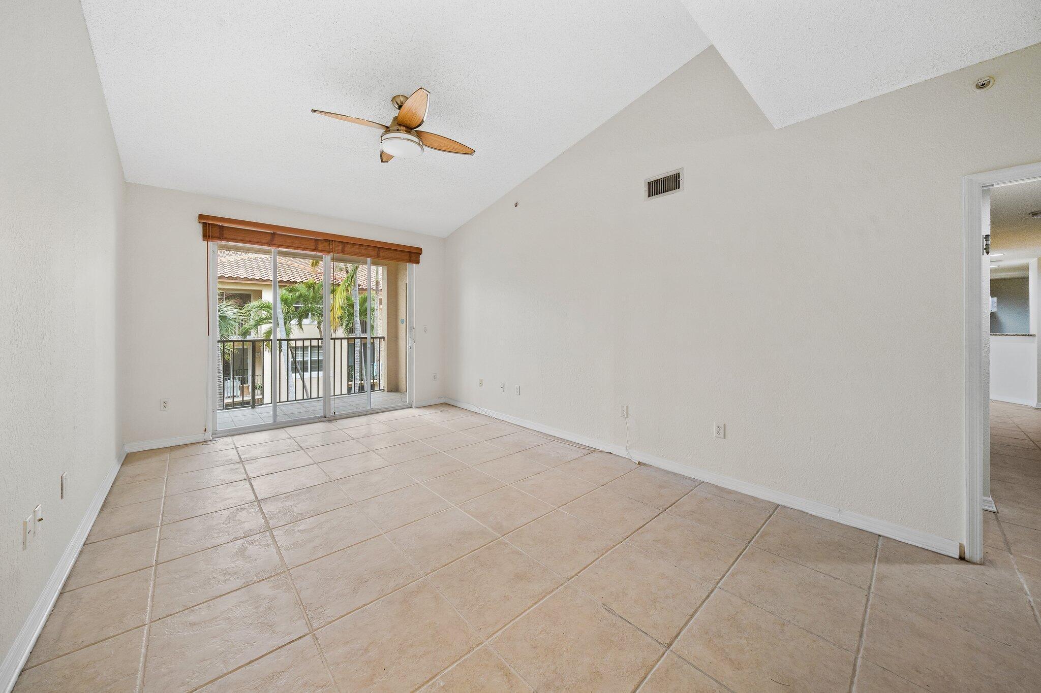 1803 N FLAGLER Drive 303