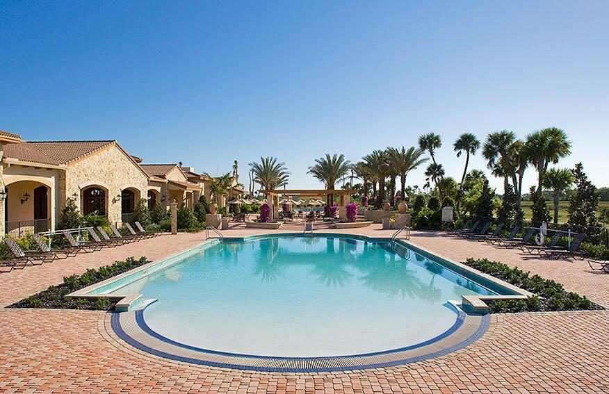 518 Carrara Court
