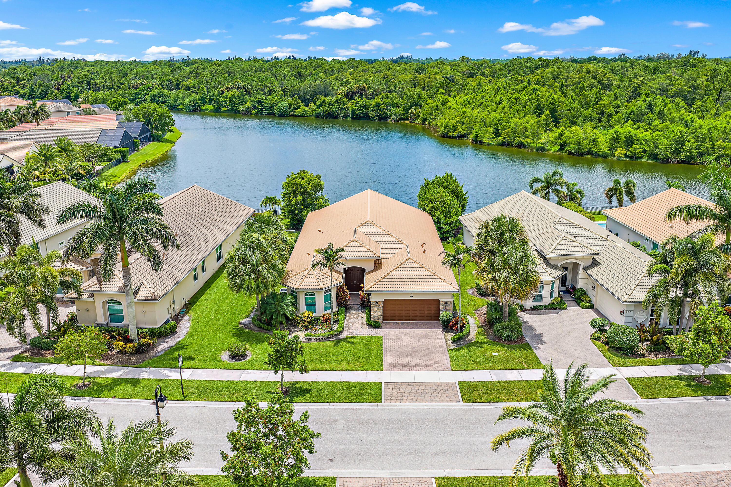 518 Carrara Court