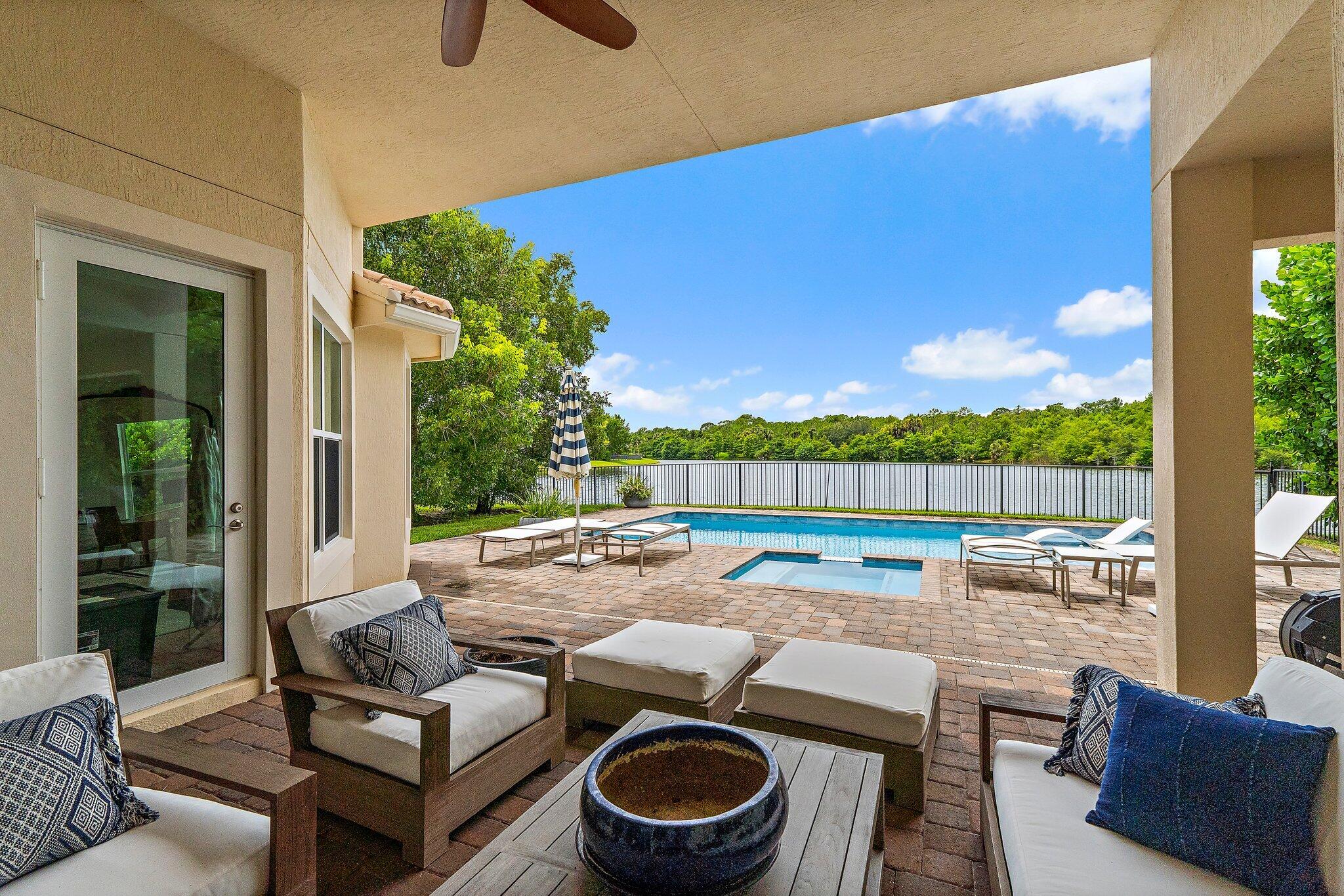 518 Carrara Court