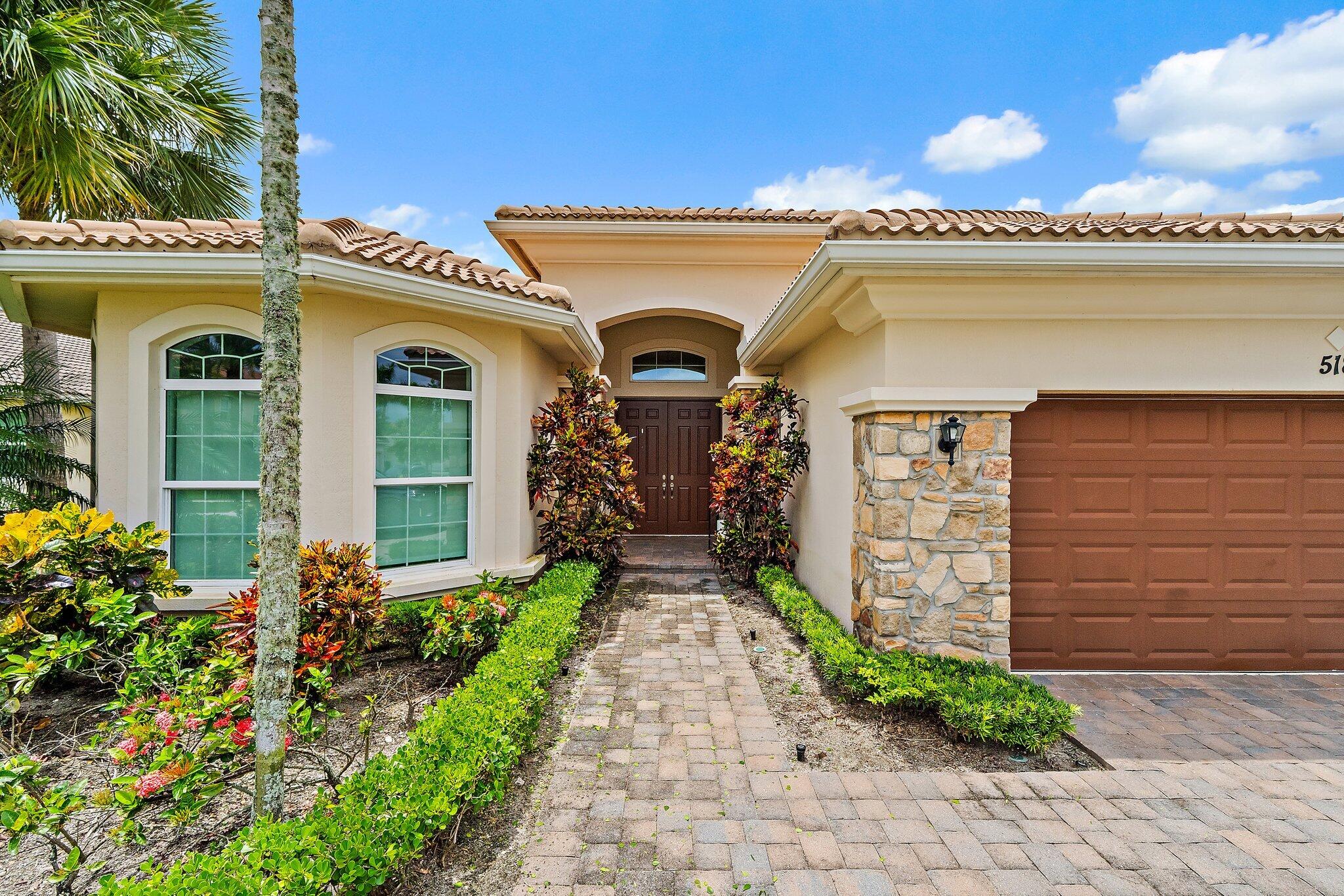 518 Carrara Court