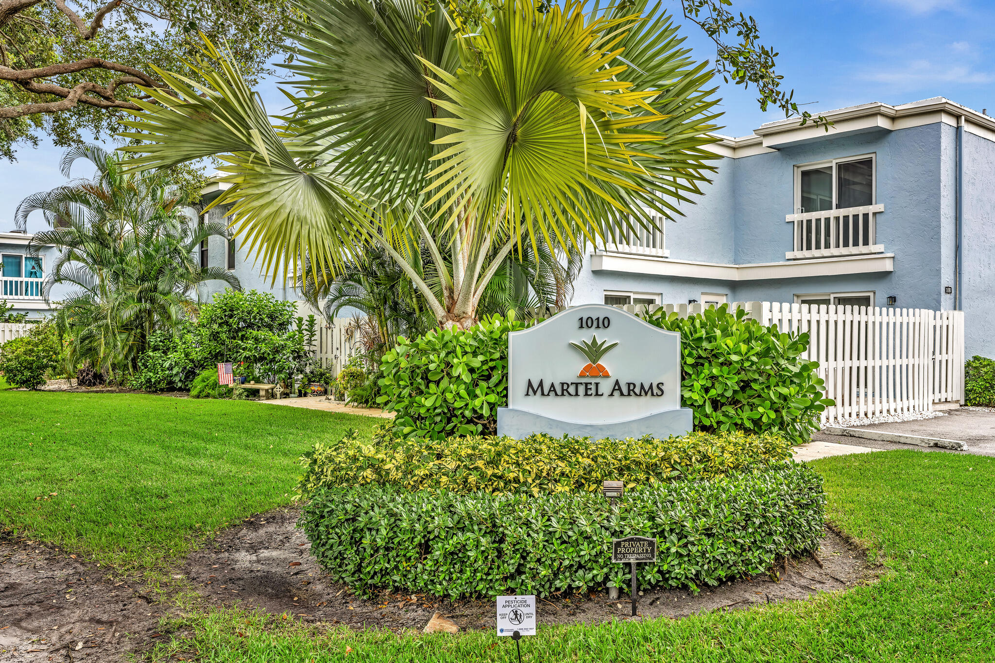 1010 NE 8TH Avenue 24D