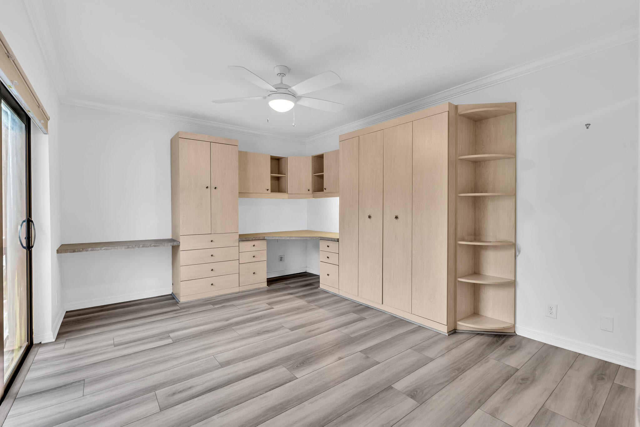 1010 NE 8TH Avenue 24D