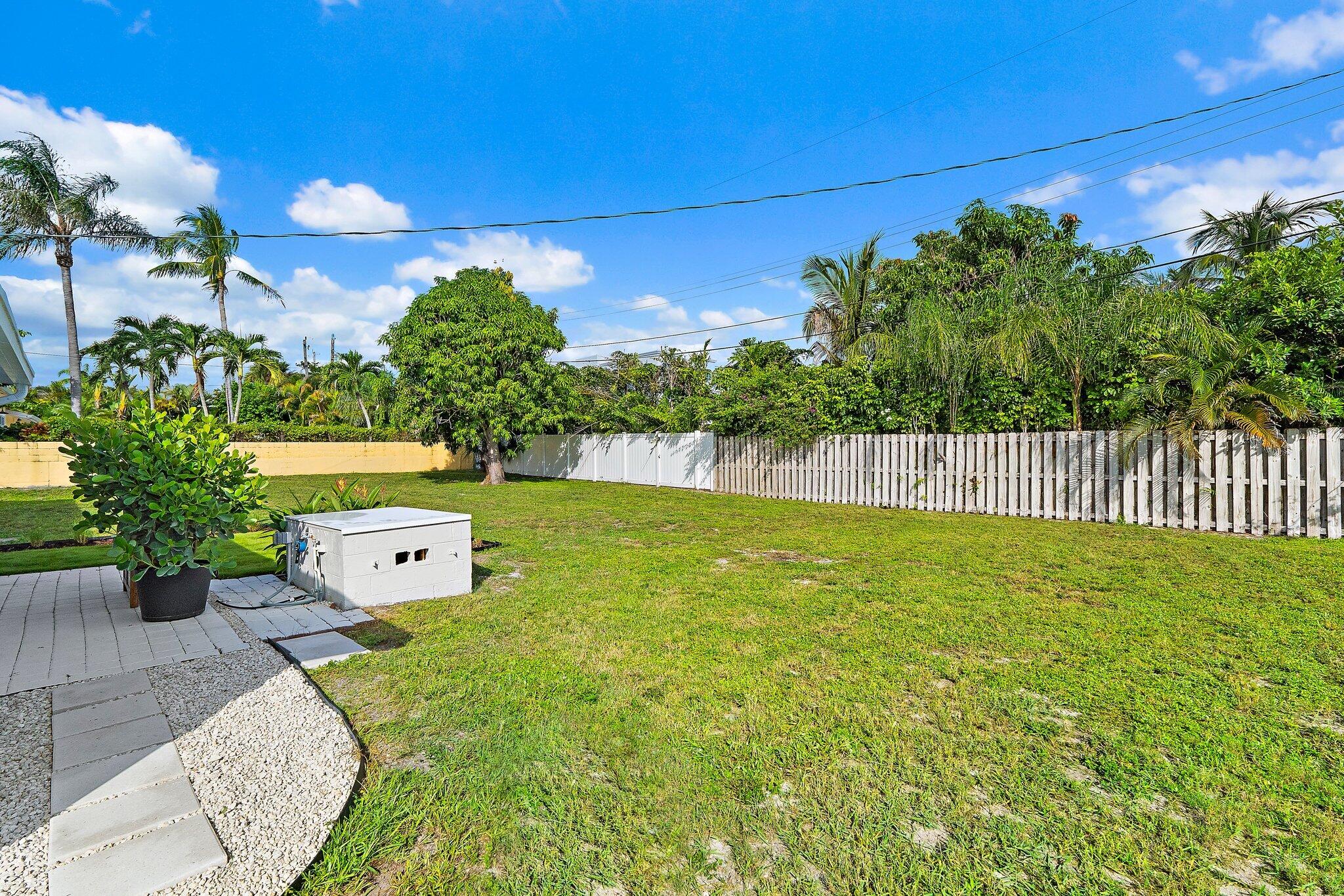 3437 Palm Court