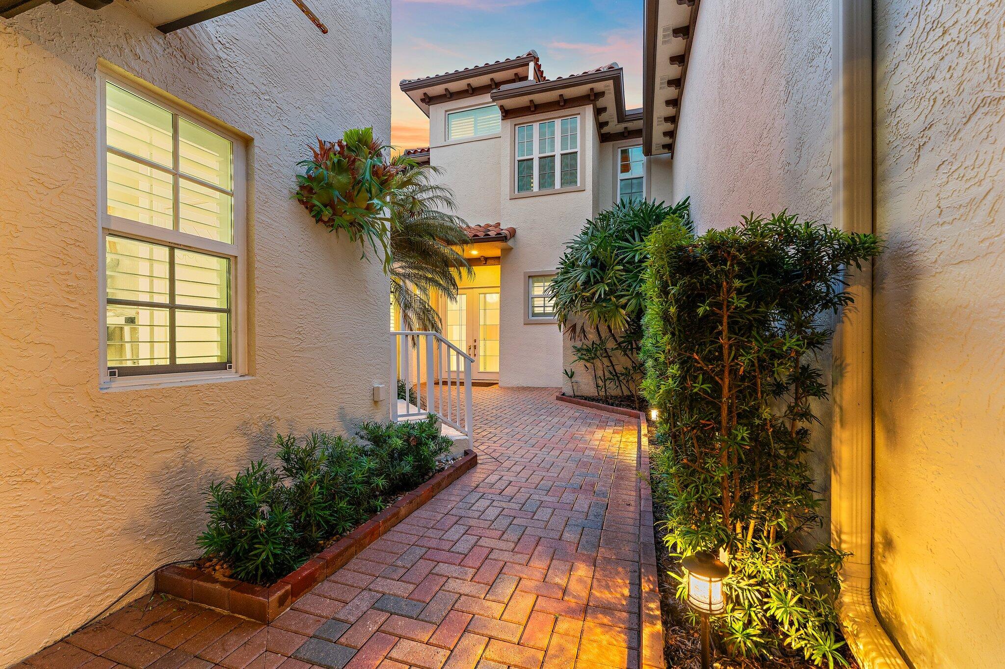 1412 HARBOUR POINT Drive