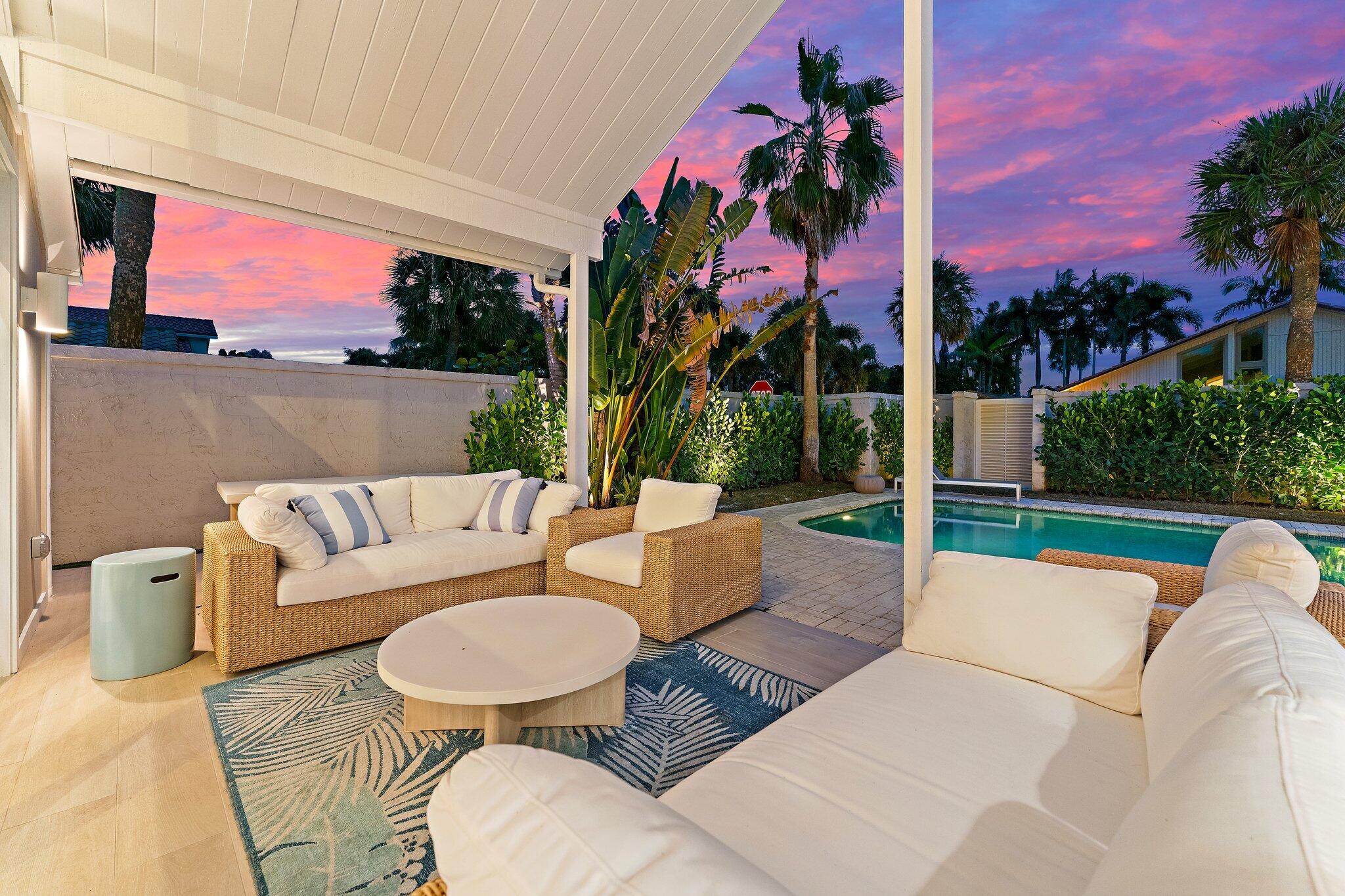 101 W Tarpon Lane