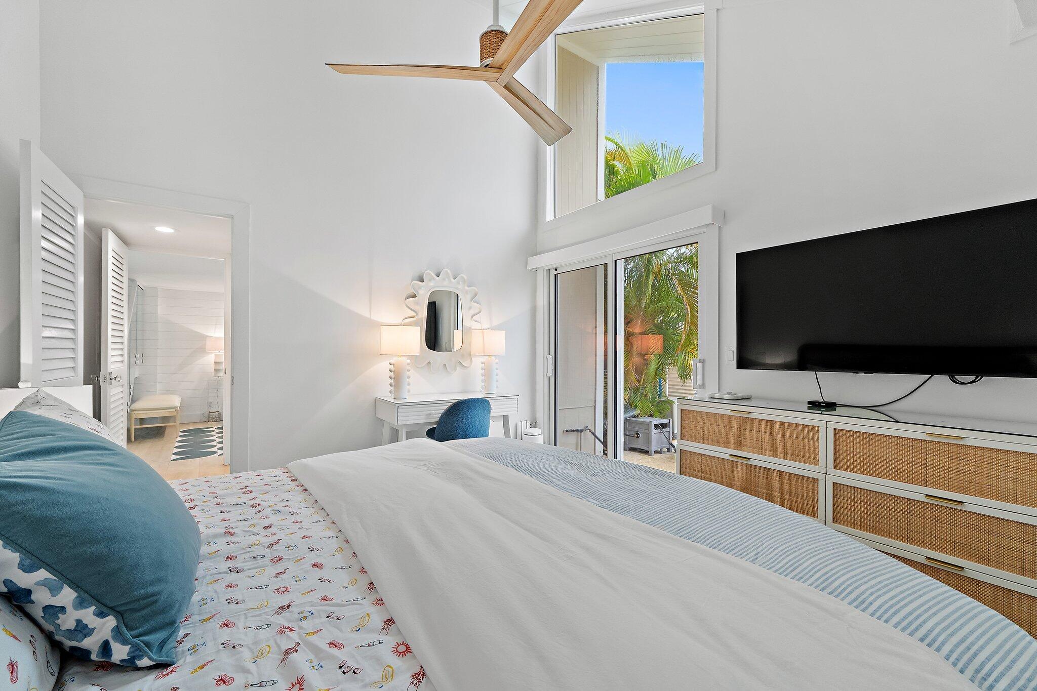 101 W Tarpon Lane