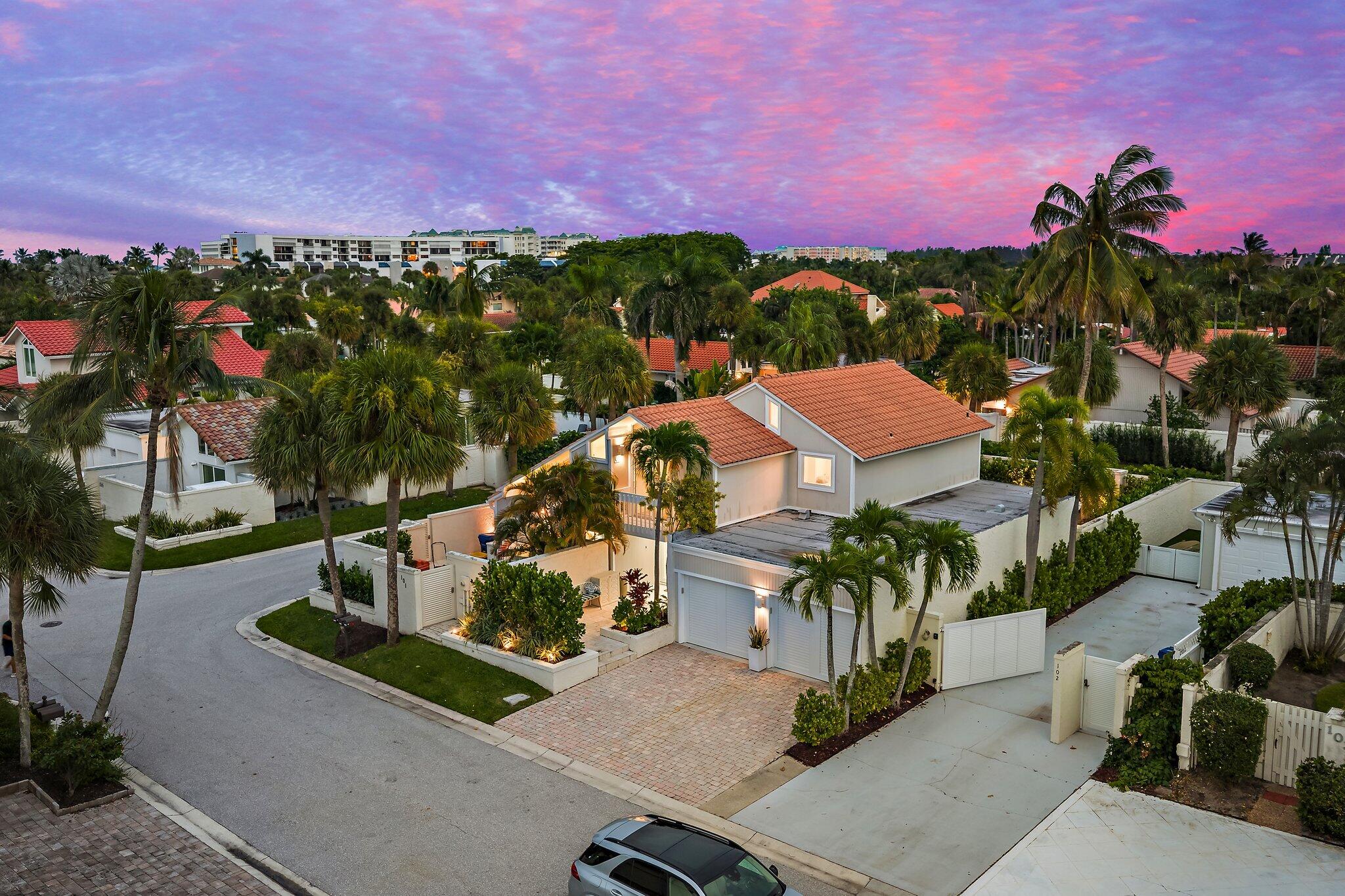 101 W Tarpon Lane