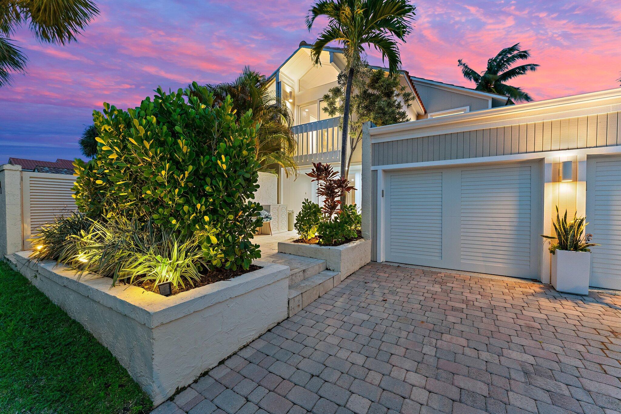 101 W Tarpon Lane
