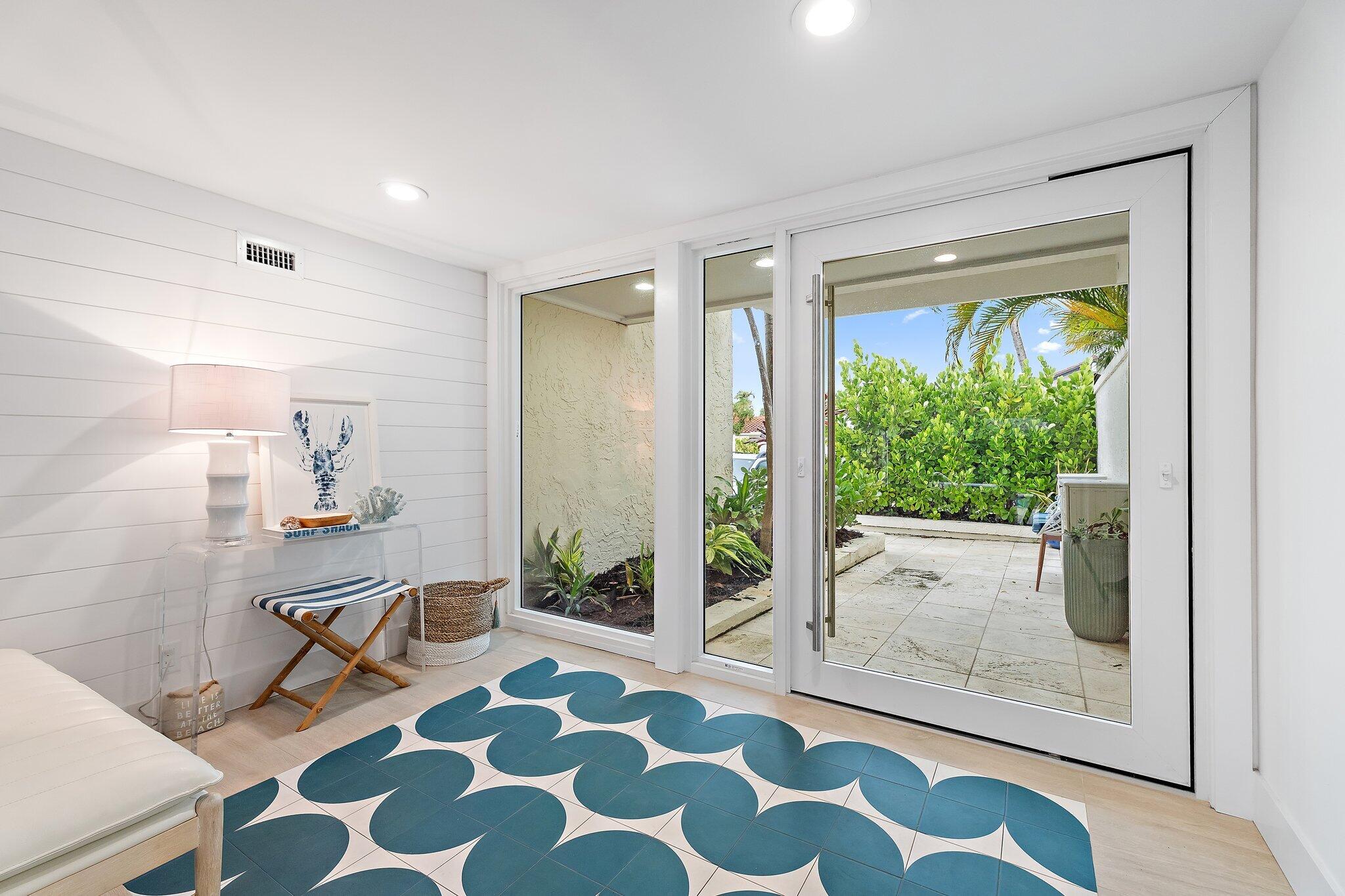 101 W Tarpon Lane