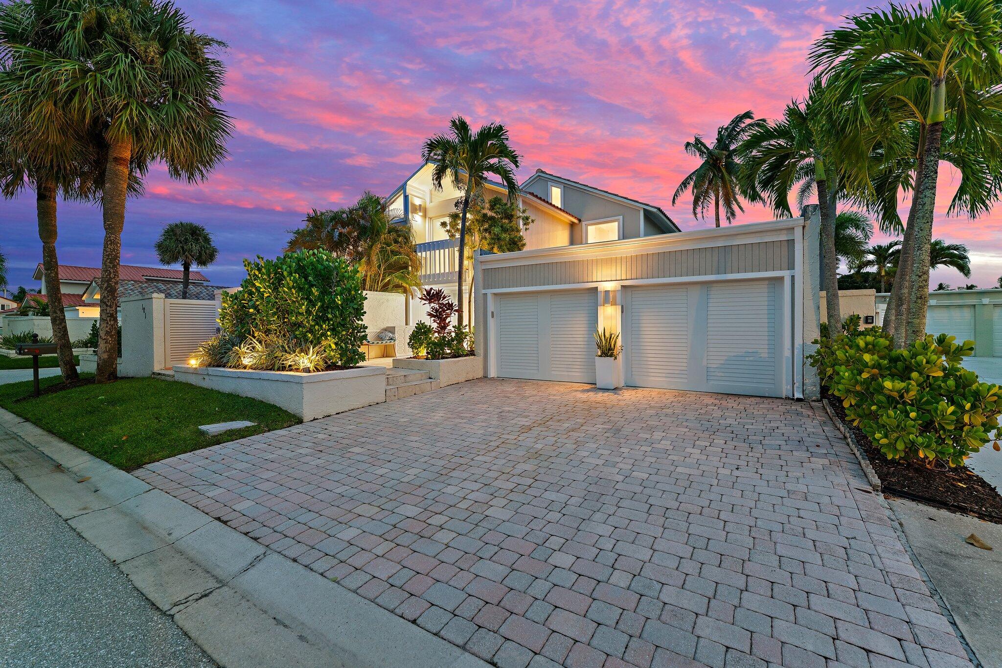 101 W Tarpon Lane