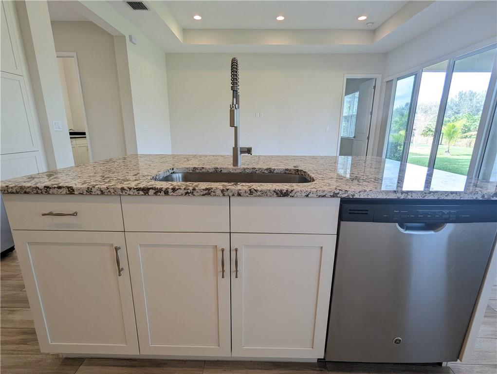 16119 Whippoorwill Cir