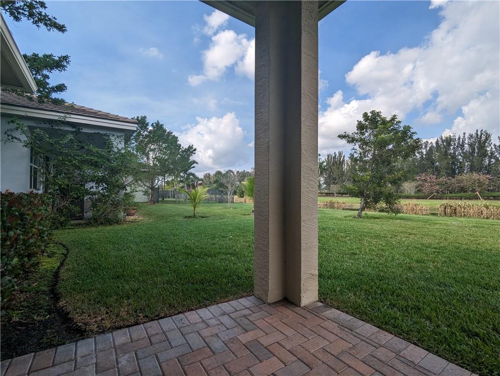 16119 Whippoorwill Cir