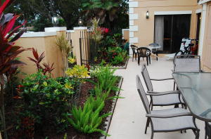 390 Prestwick Circle 1