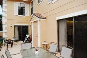 390 Prestwick Circle 1