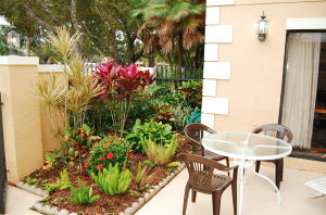 390 Prestwick Circle 1