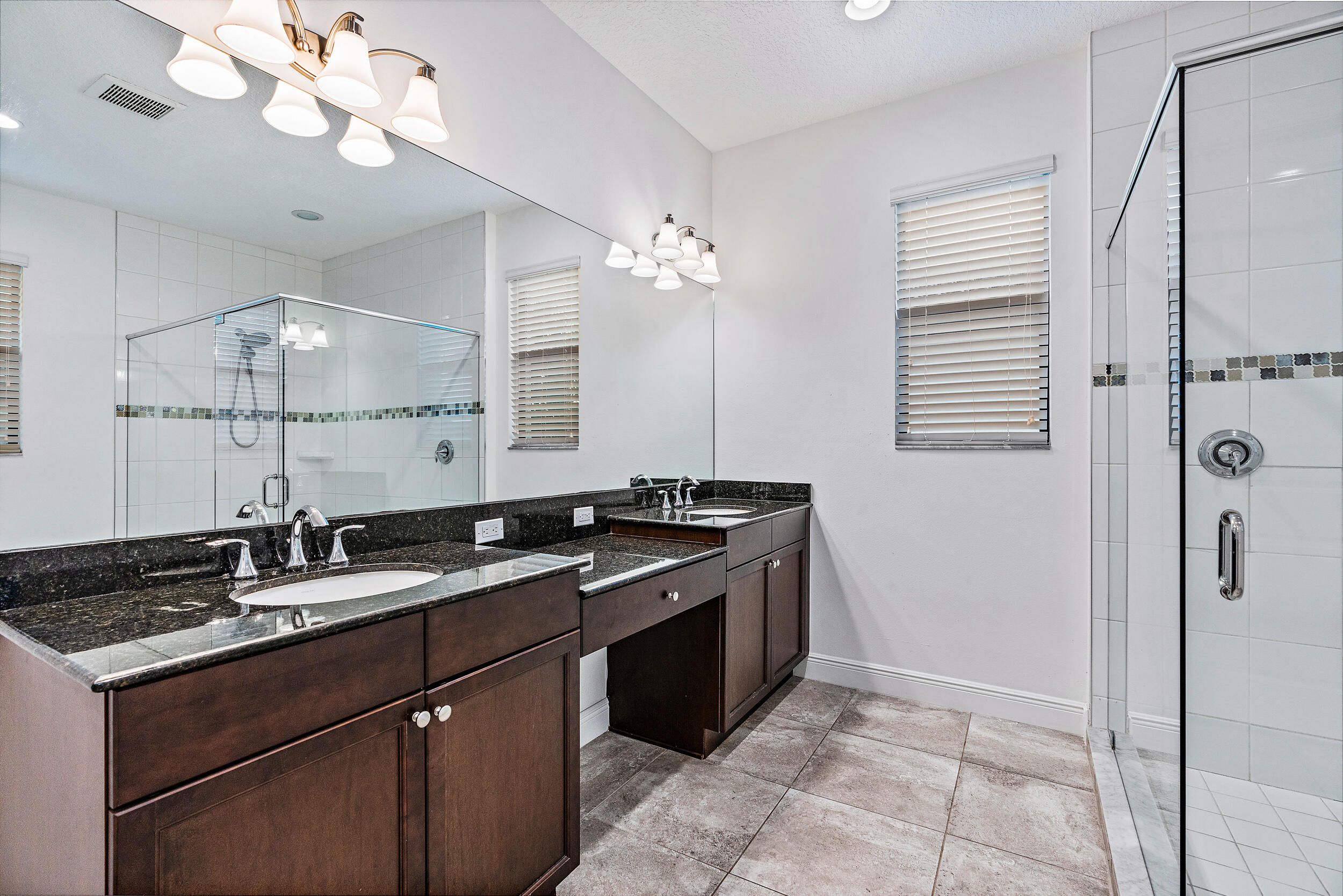 1095 Faulkner Terrace