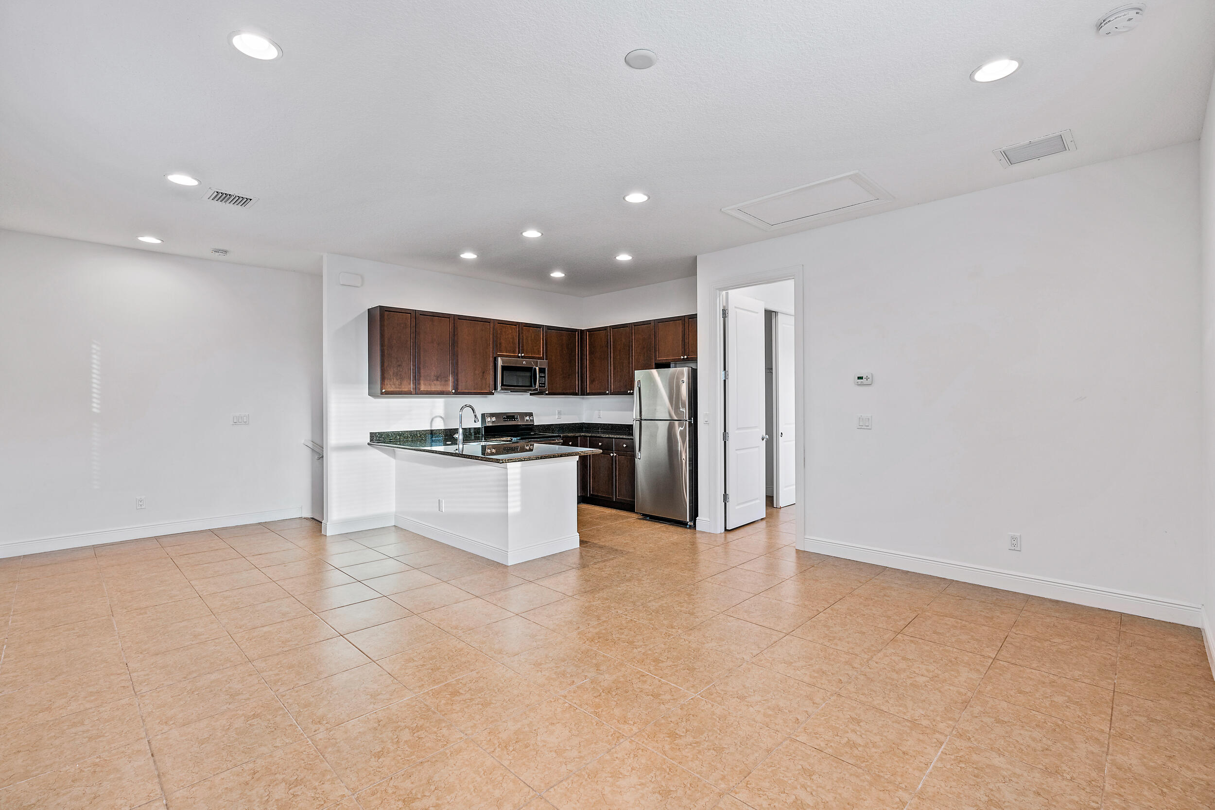 1095 Faulkner Terrace