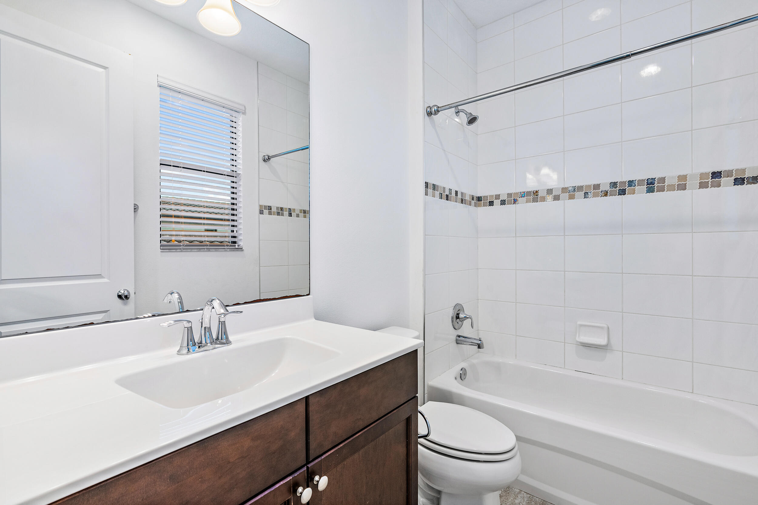 1095 Faulkner Terrace