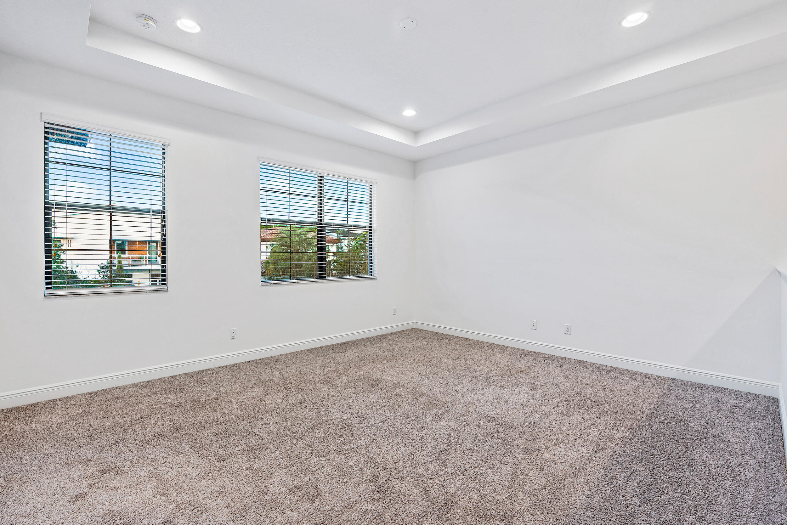 1095 Faulkner Terrace