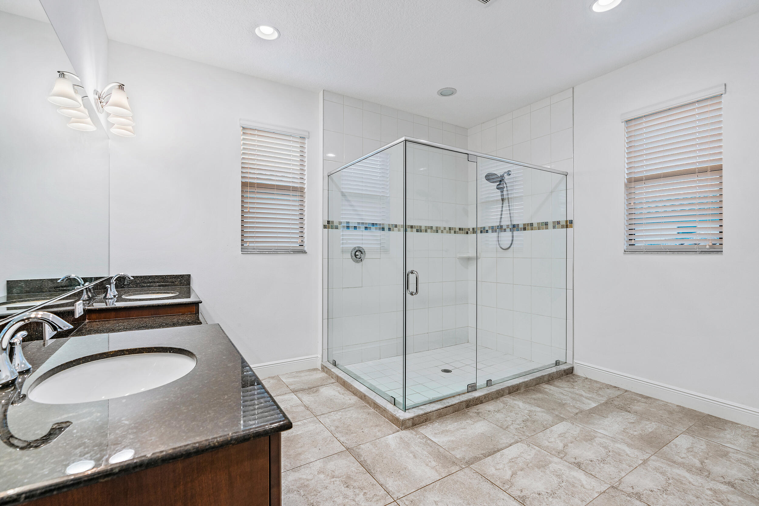 1095 Faulkner Terrace