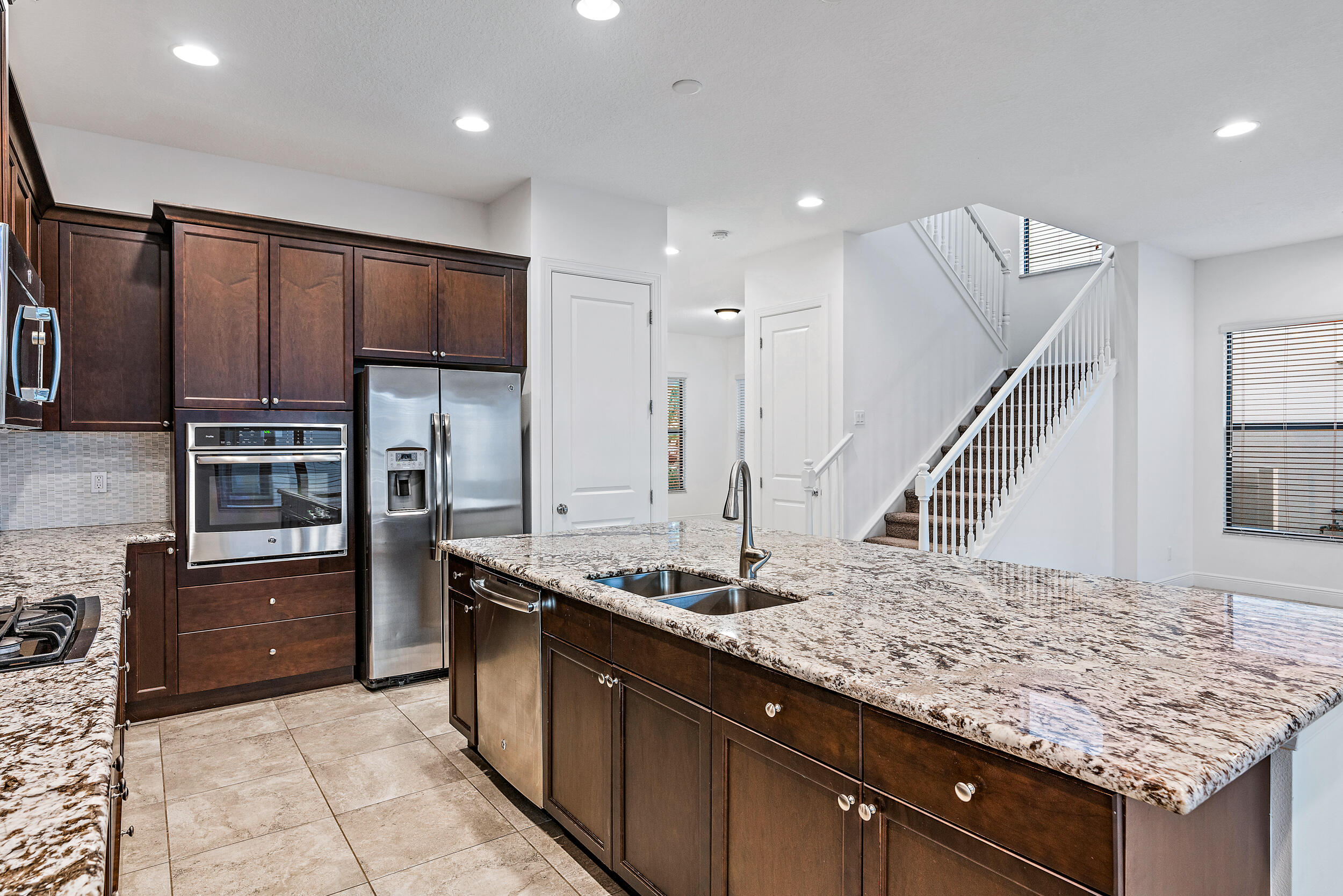 1095 Faulkner Terrace