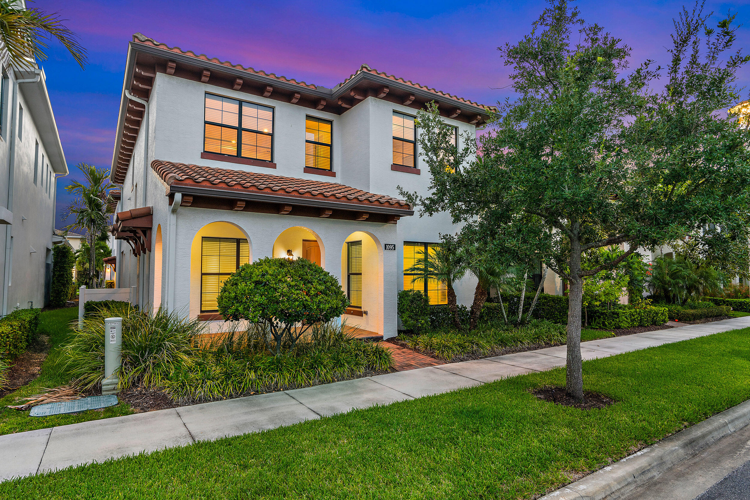 1095 Faulkner Terrace