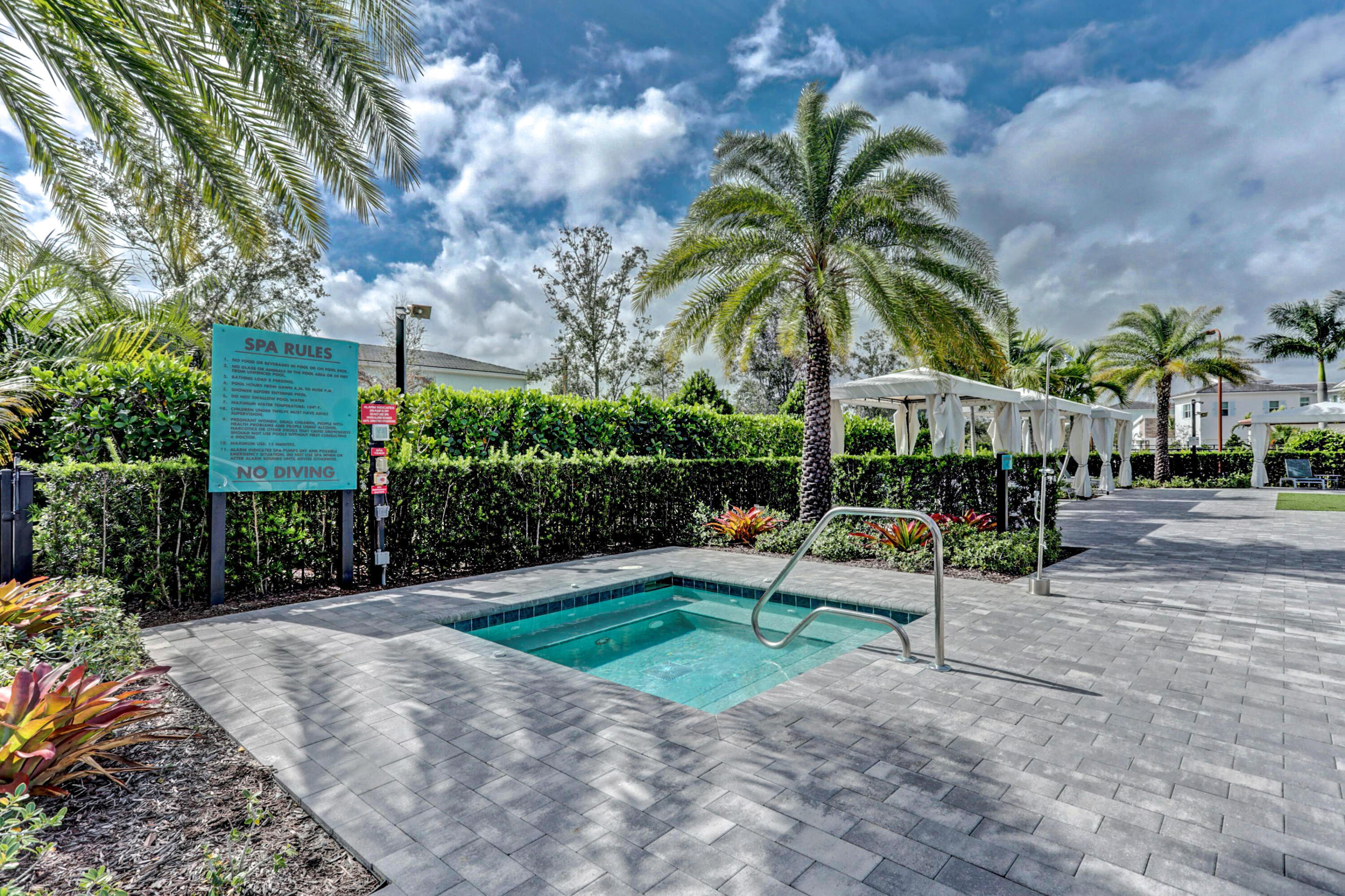 1095 Faulkner Terrace