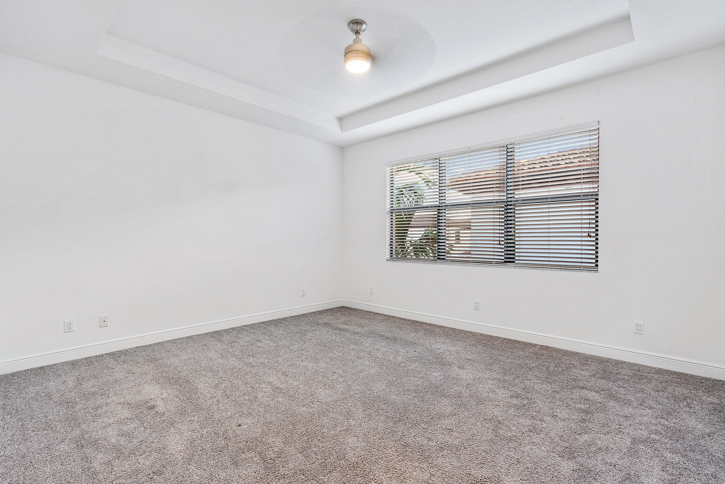 1095 Faulkner Terrace