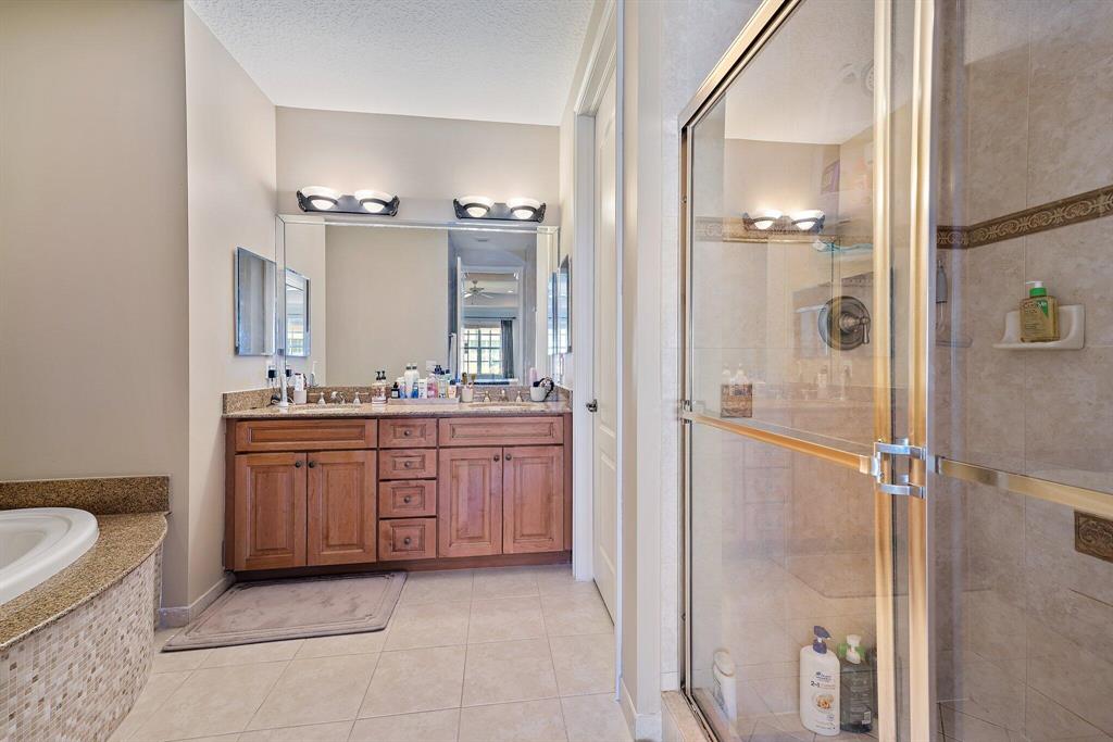 4808 Sawgrass Breeze Drive