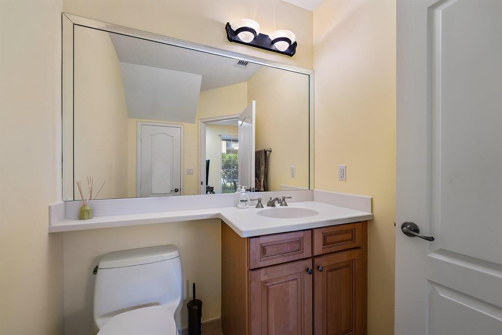 4808 Sawgrass Breeze Drive