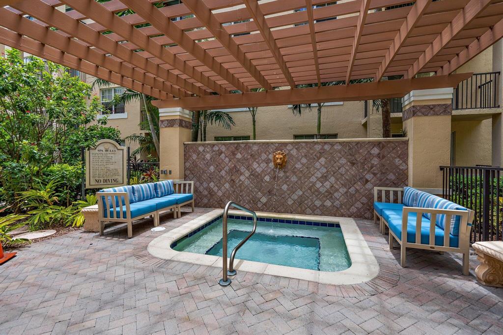 1803 N Flagler Drive Unit: 303