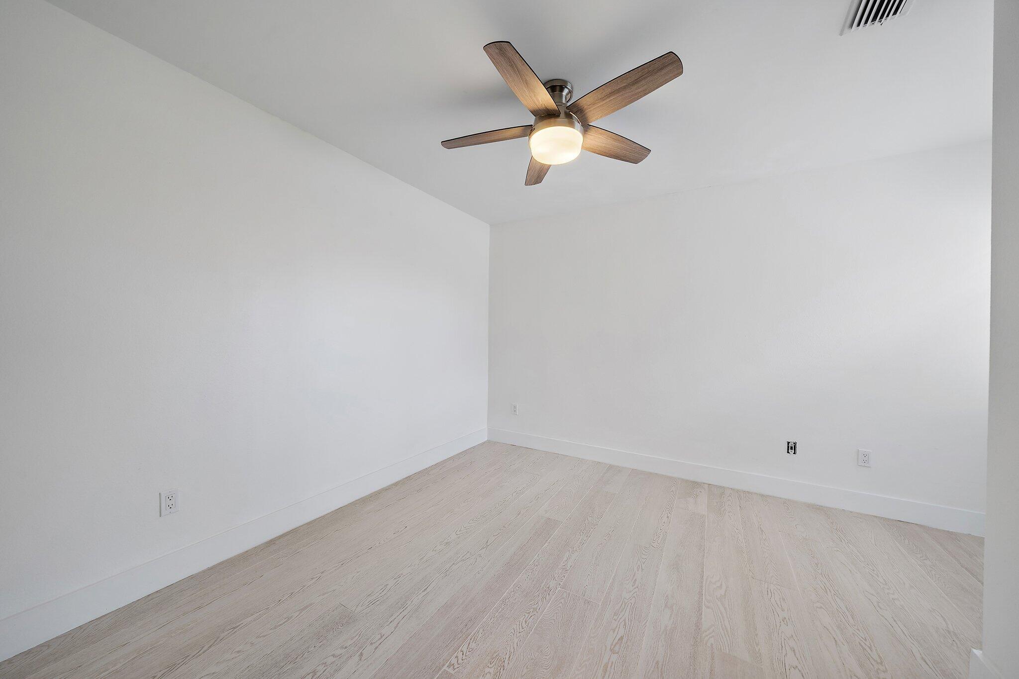 382 Prestwick Circle Unit: 2