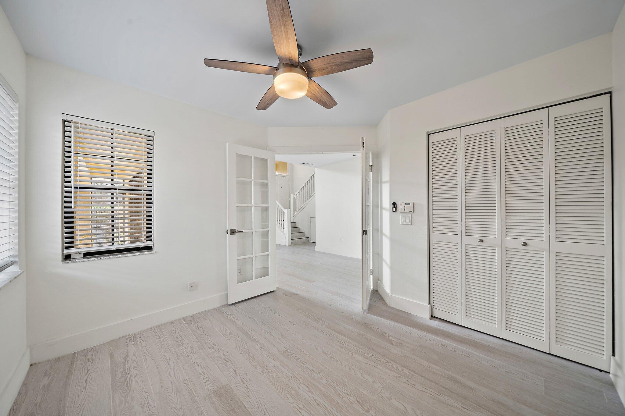 382 Prestwick Circle Unit: 2