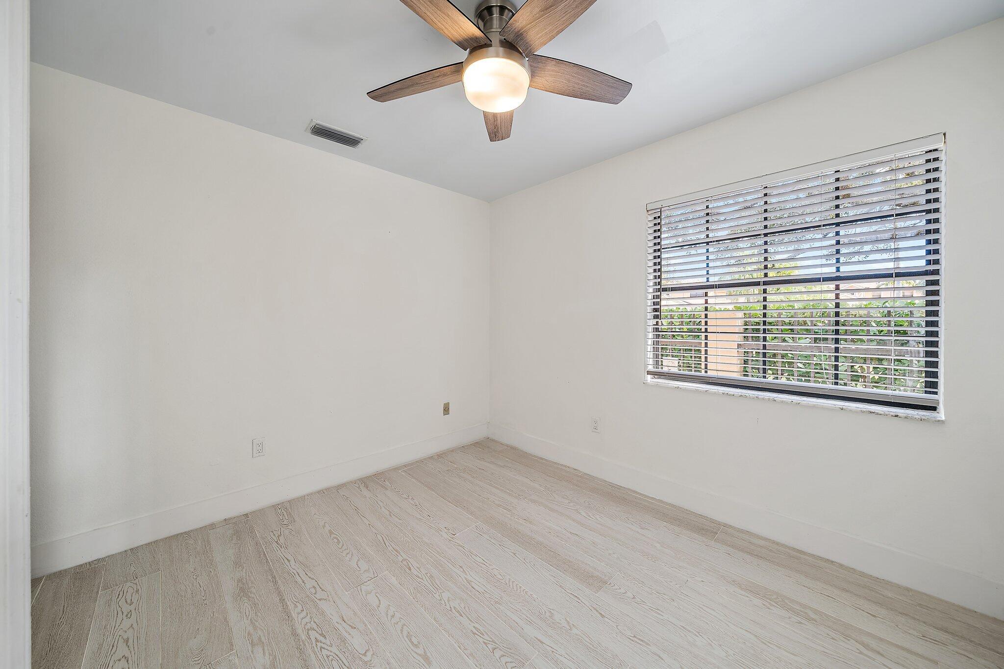 382 Prestwick Circle Unit: 2