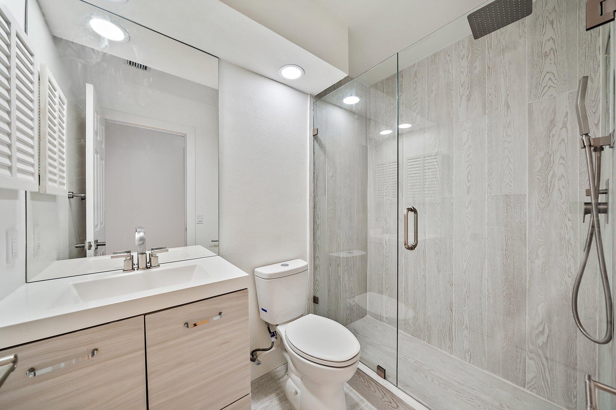 382 Prestwick Circle Unit: 2