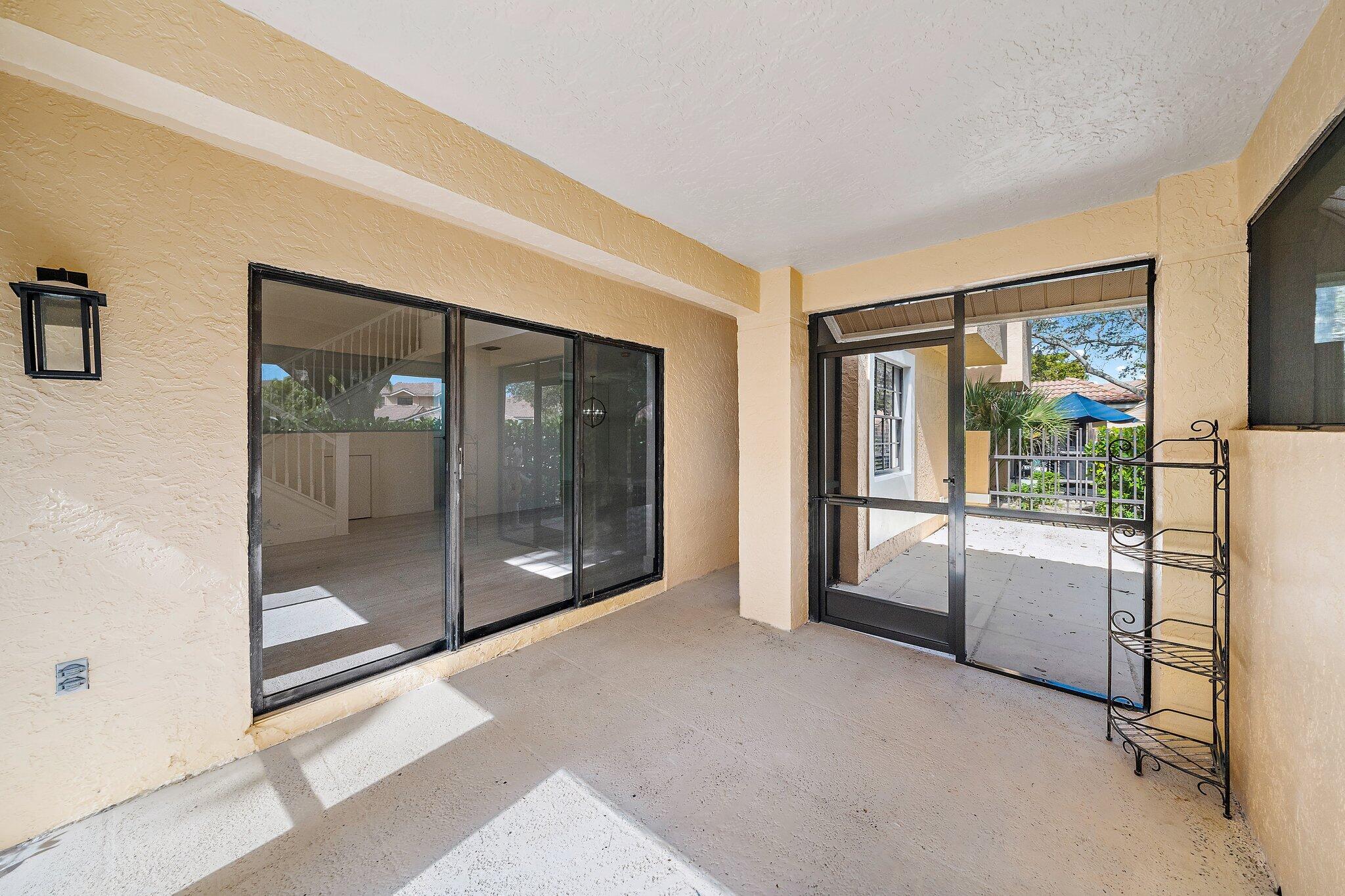 382 Prestwick Circle Unit: 2