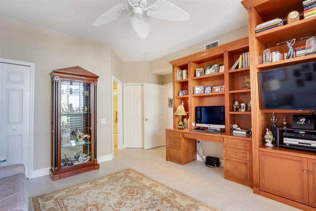 131 Ocean Grande Boulevard 407